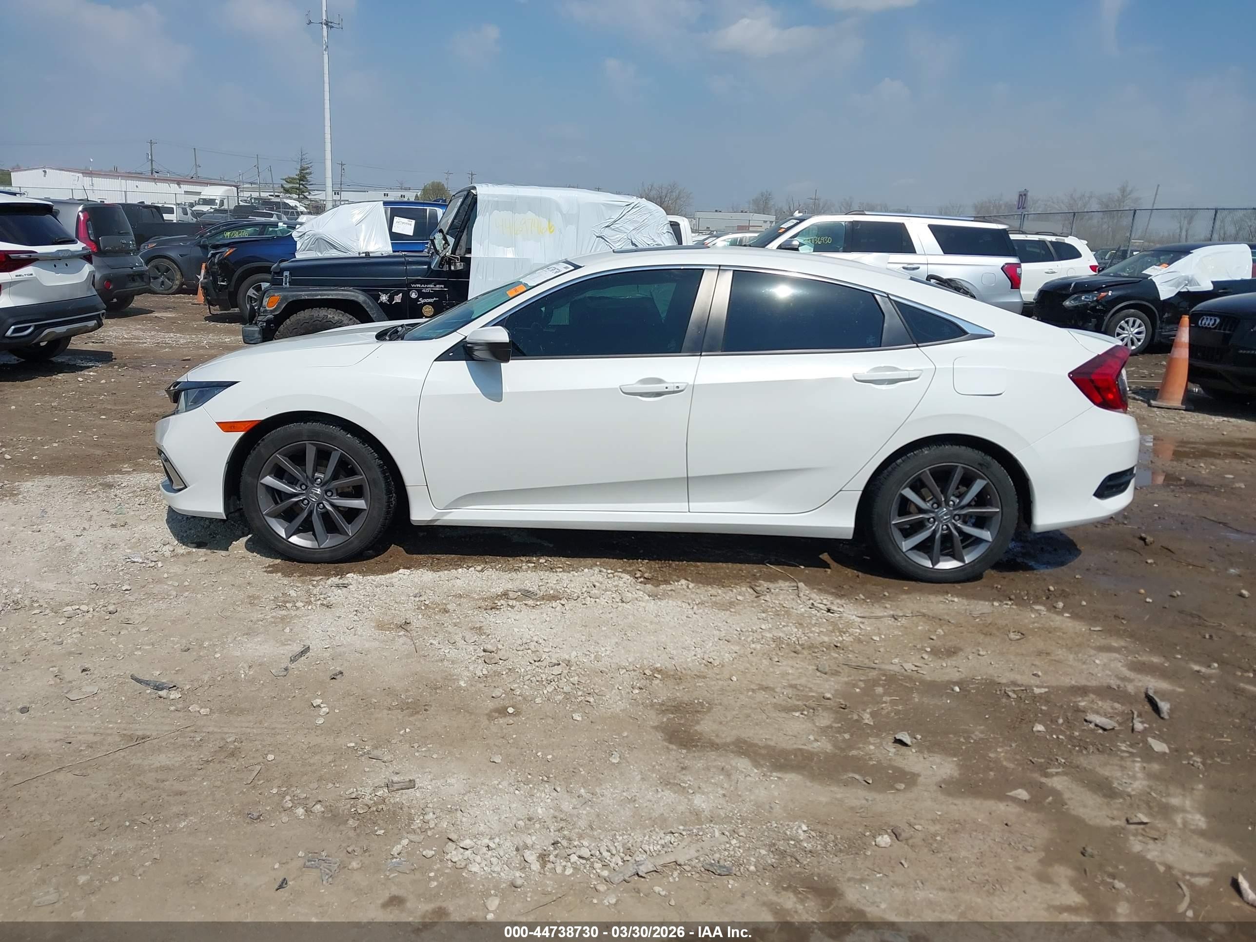 2019 Honda Civic Ex-l White vin: 19XFC1F74KE000251