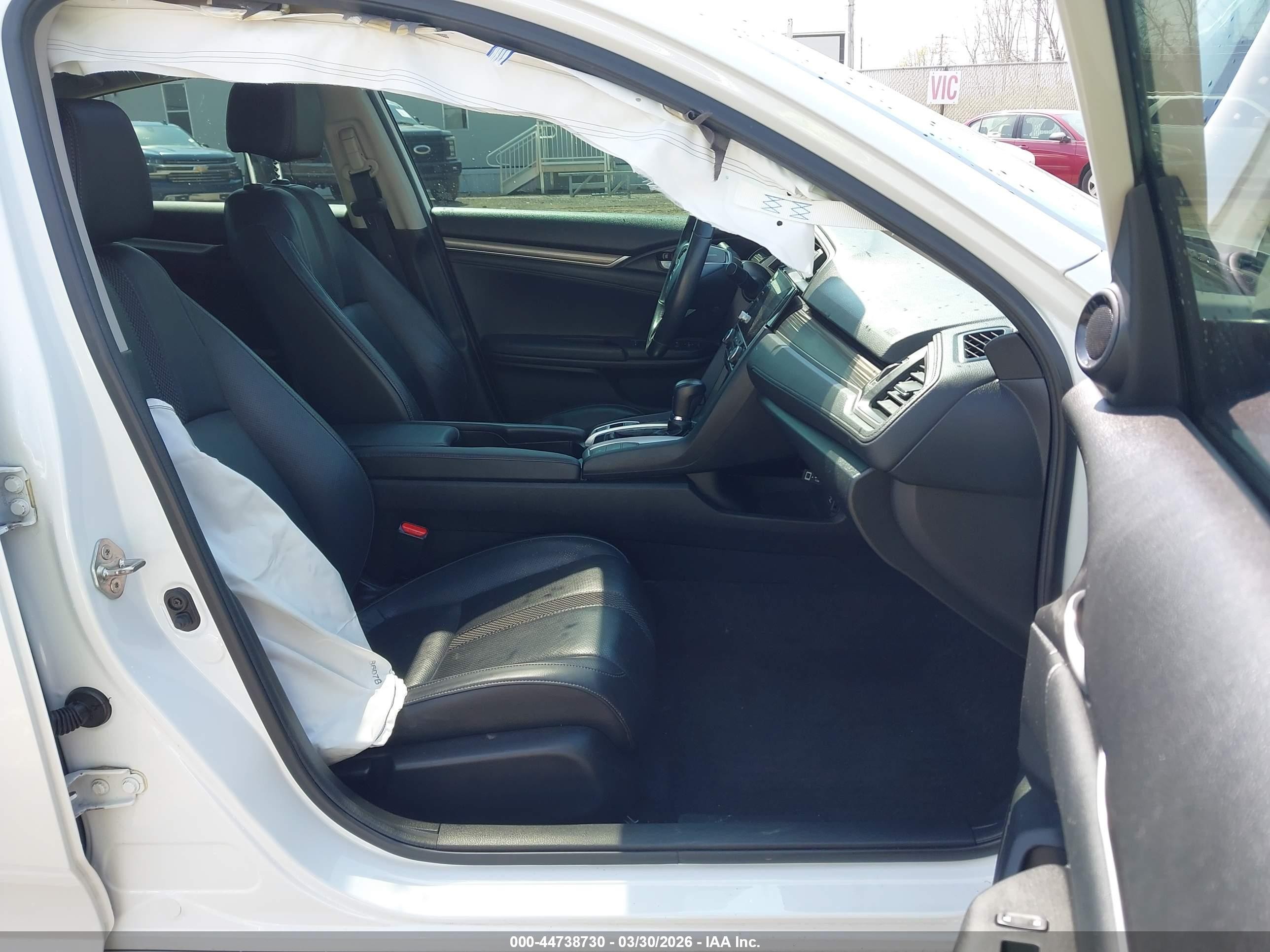 2019 Honda Civic Ex-l White vin: 19XFC1F74KE000251
