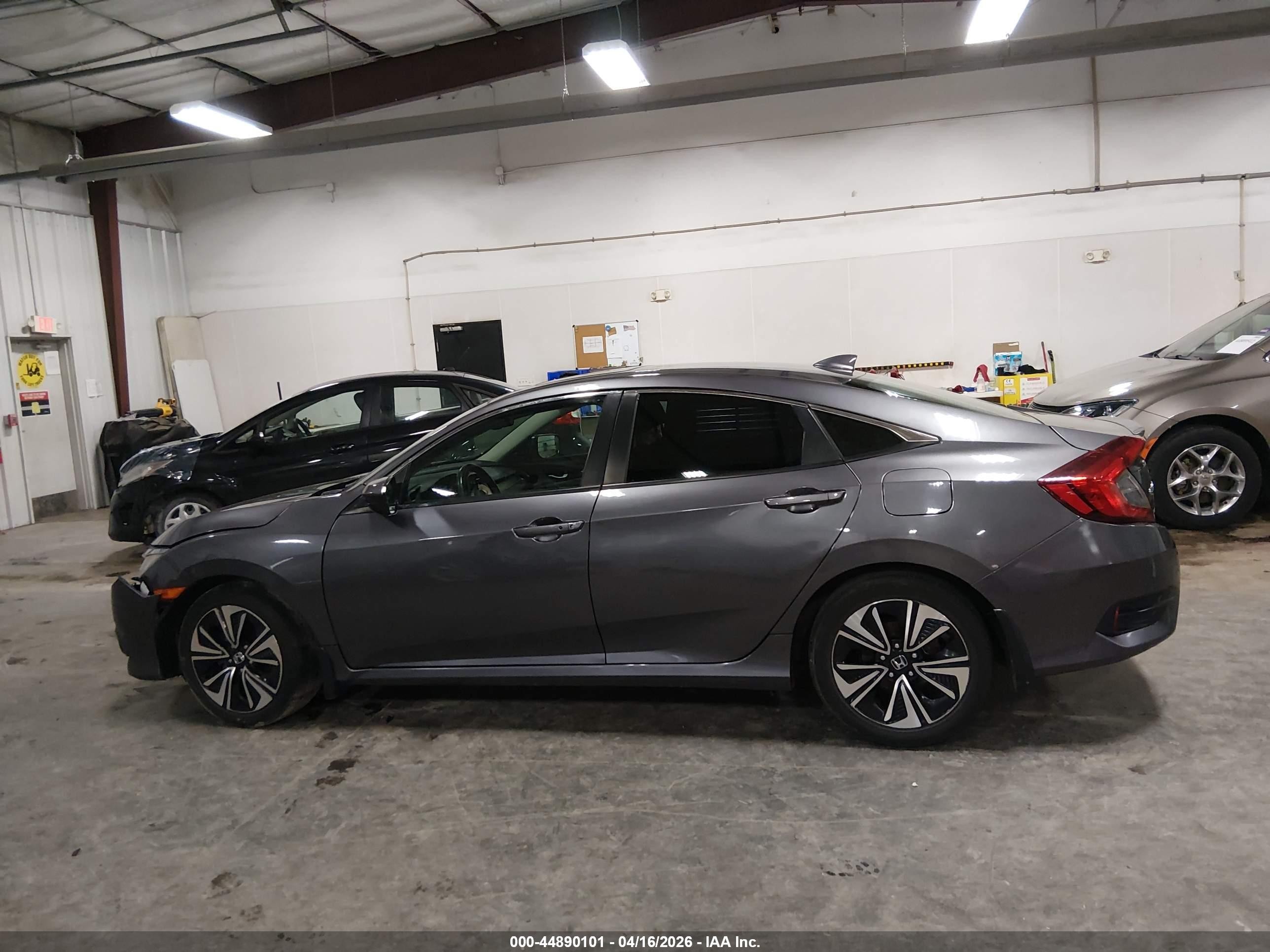 2018 Honda Civic Ex-l Gray vin: 19XFC1F78JE000462