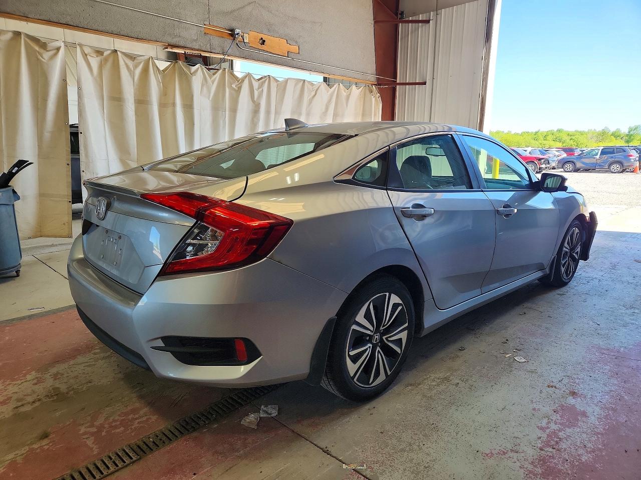2017 Honda Civic Exl Silver vin: 19XFC1F7XHE211754