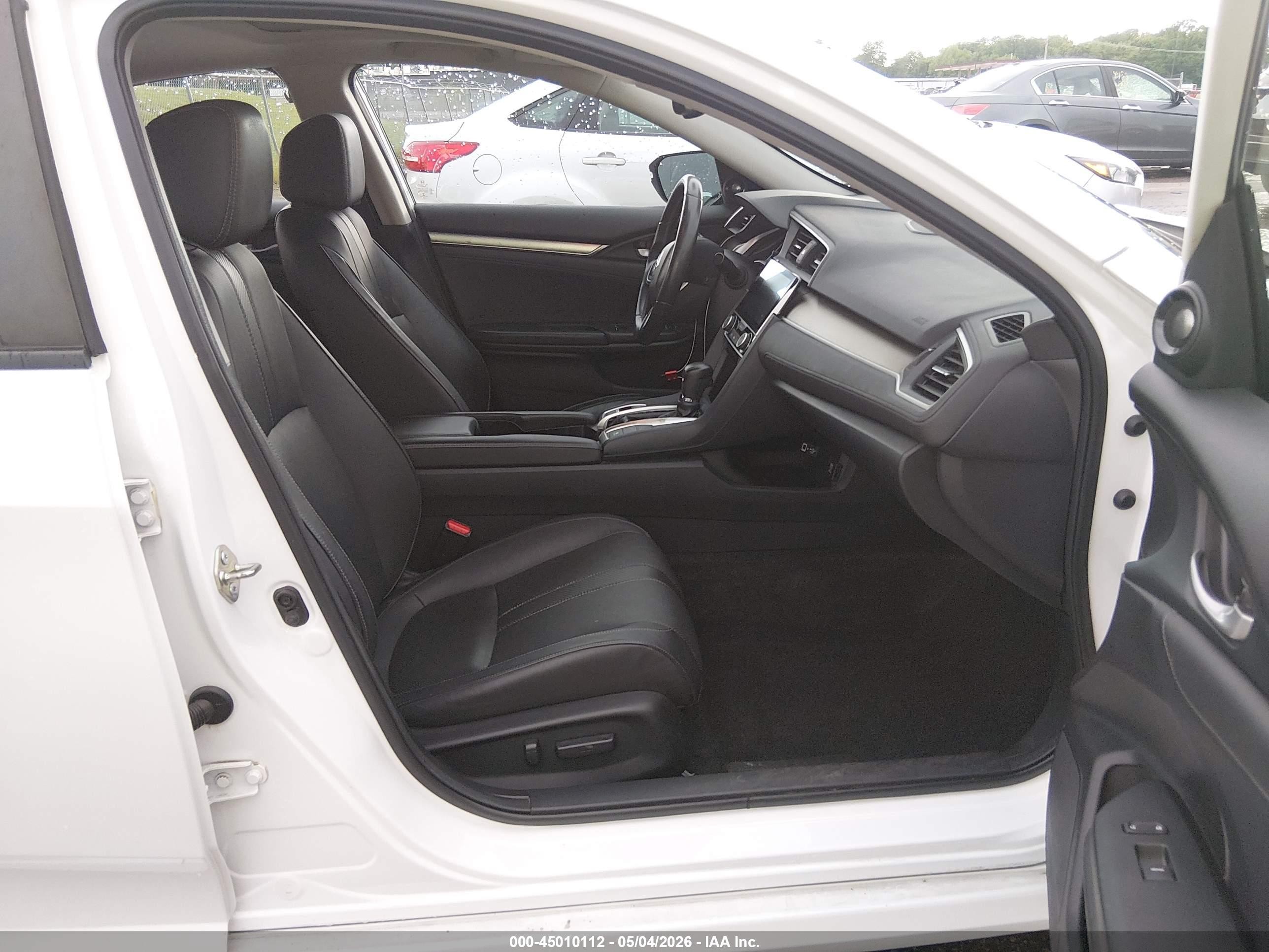 2016 Honda Civic Touring White vin: 19XFC1F92GE017249