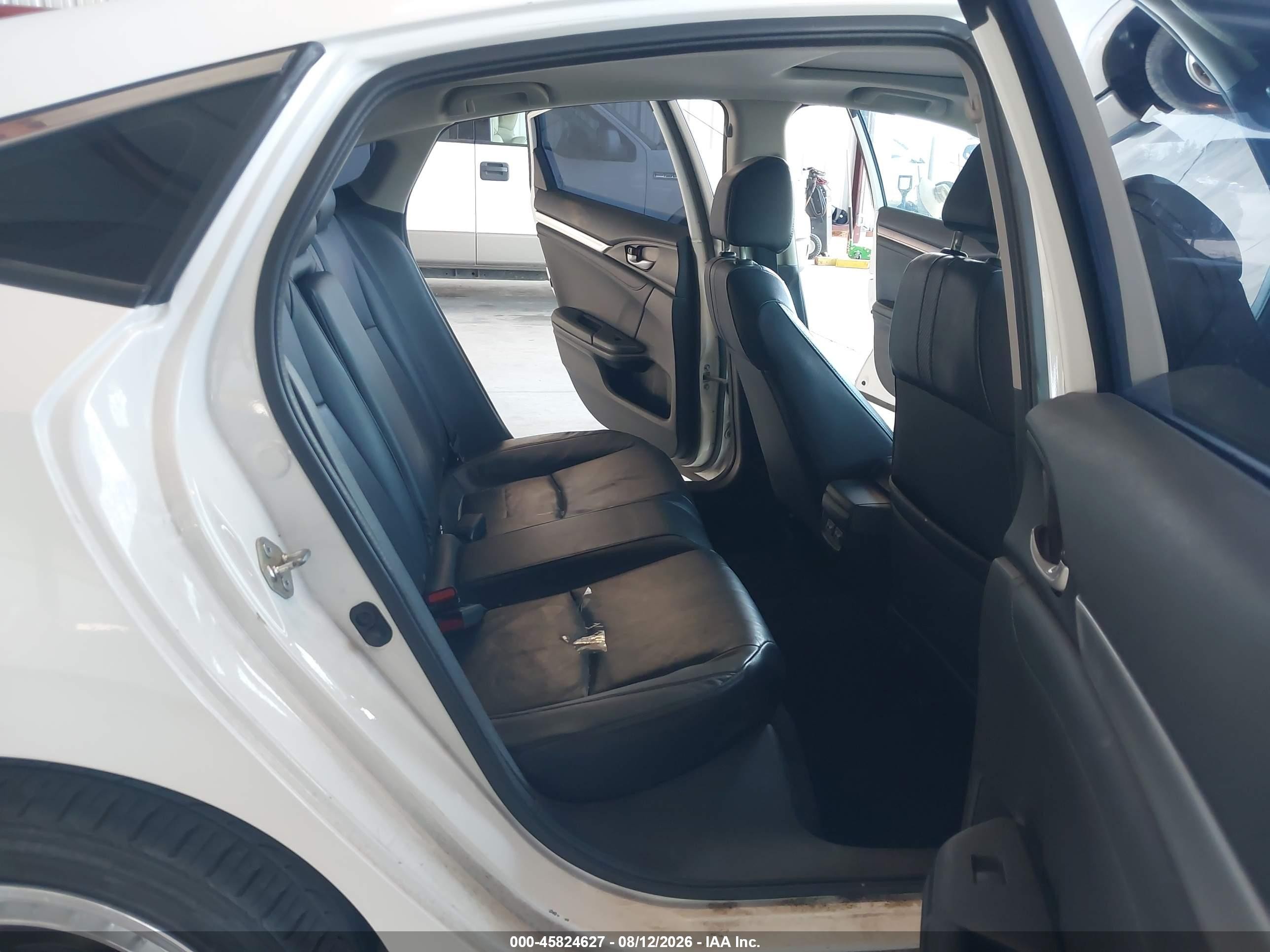 2016 Honda Civic Touring White vin: 19XFC1F92GE221954