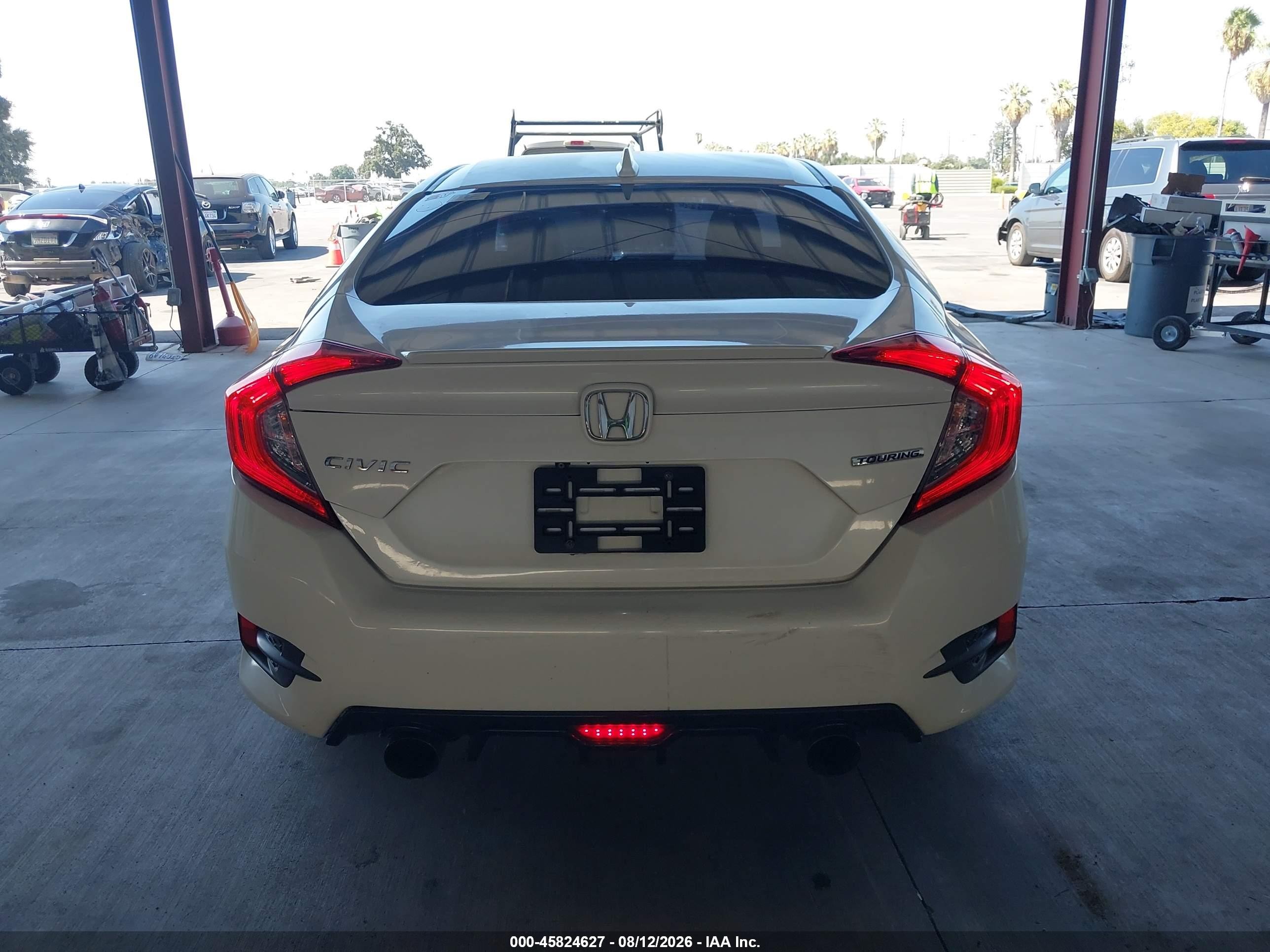 2016 Honda Civic Touring White vin: 19XFC1F92GE221954
