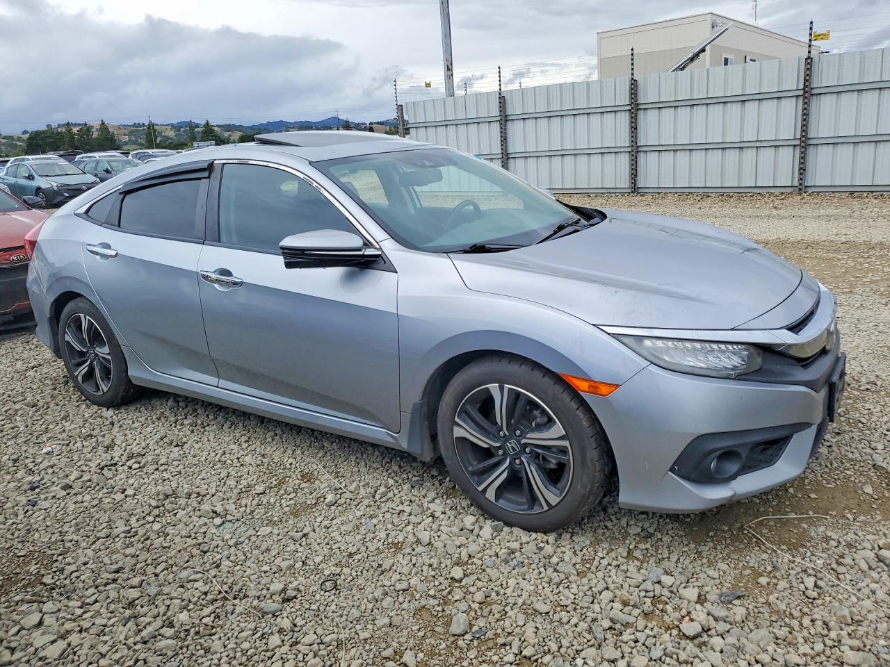2017 Honda Civic Touring Silver vin: 19XFC1F93HE212293