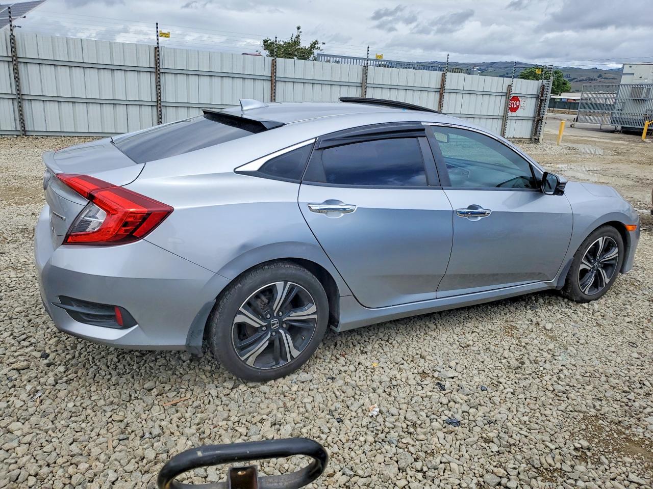 2017 Honda Civic Touring Silver vin: 19XFC1F93HE212293