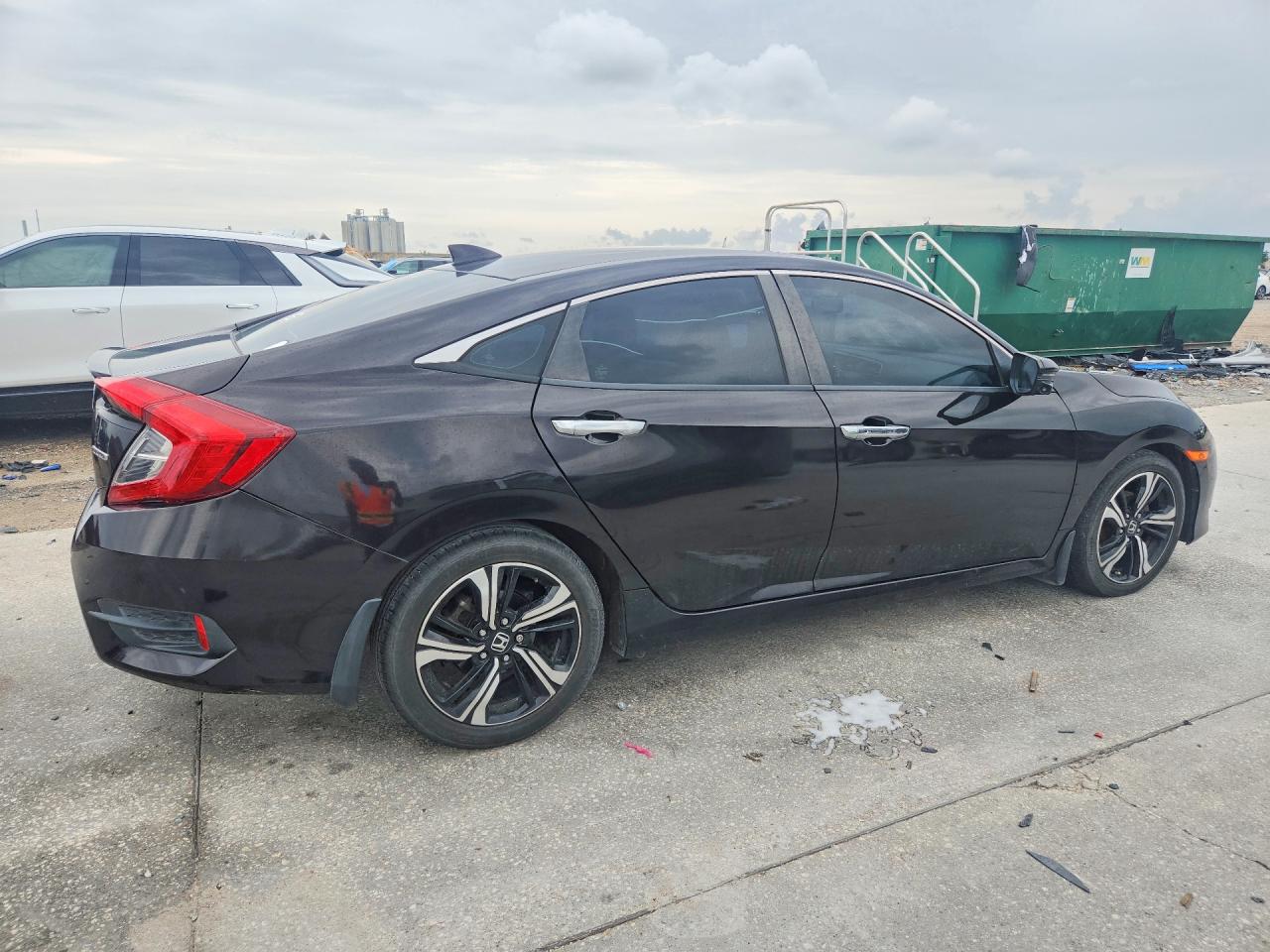 2016 Honda Civic Touring Black vin: 19XFC1F98GE008538