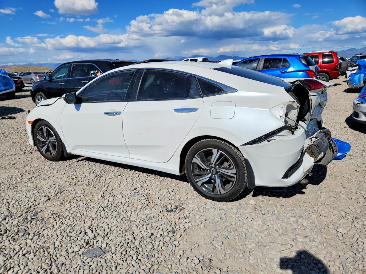 2016 Honda Civic Touring White vin: 19XFC1F9XGE030699