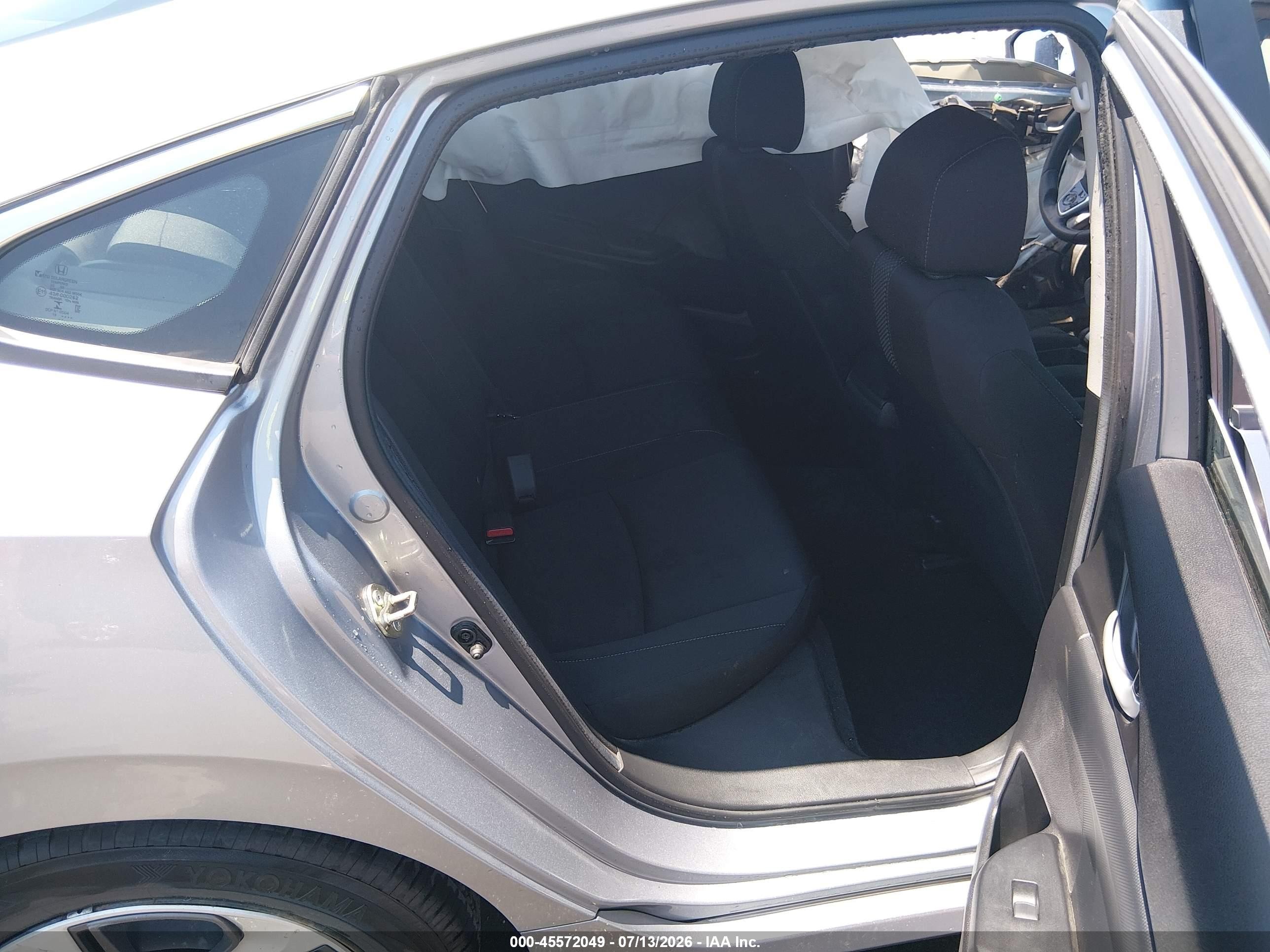 2020 Honda Civic Lx Silver vin: 19XFC2E6XLE001047