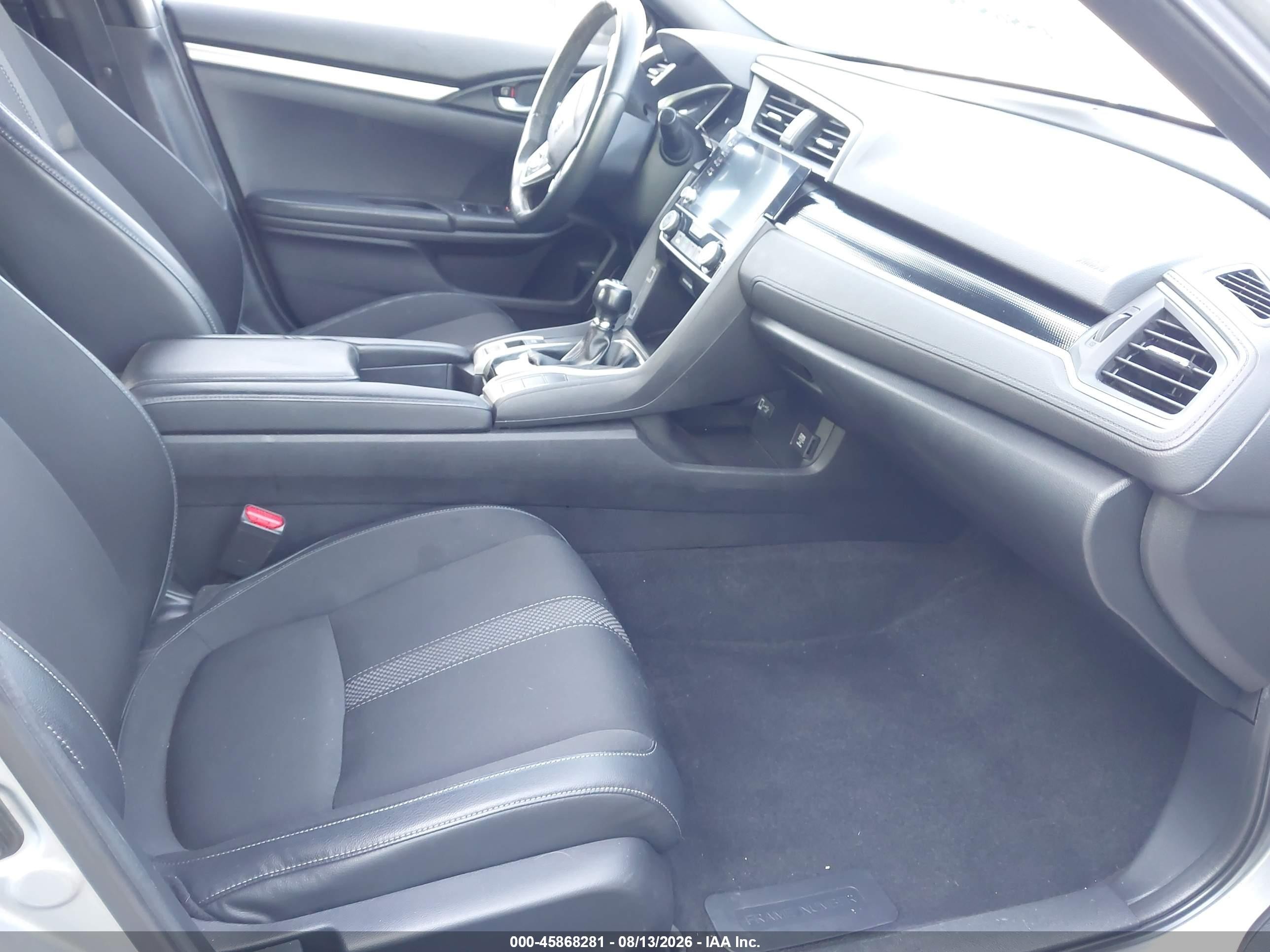2019 Honda Civic Sport Silver vin: 19XFC2E81KE007190