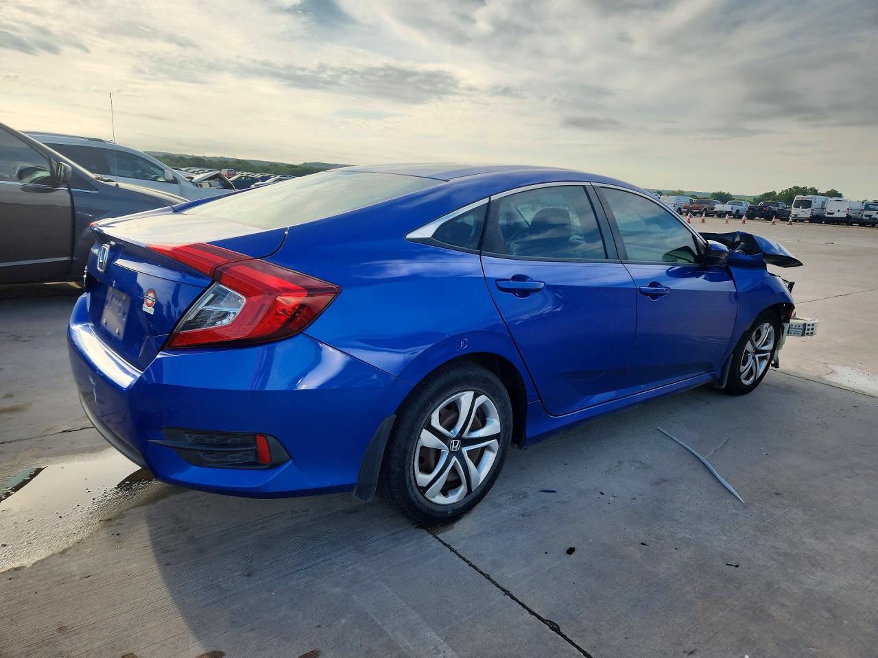 2016 Honda Civic Lx Blue vin: 19XFC2F50GE021593