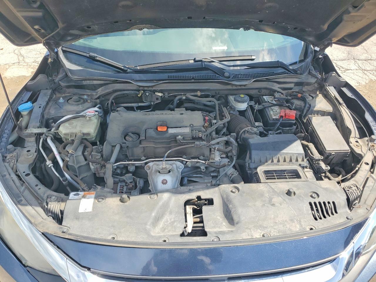 2018 Honda Civic Lx Blue vin: 19XFC2F50JE000590