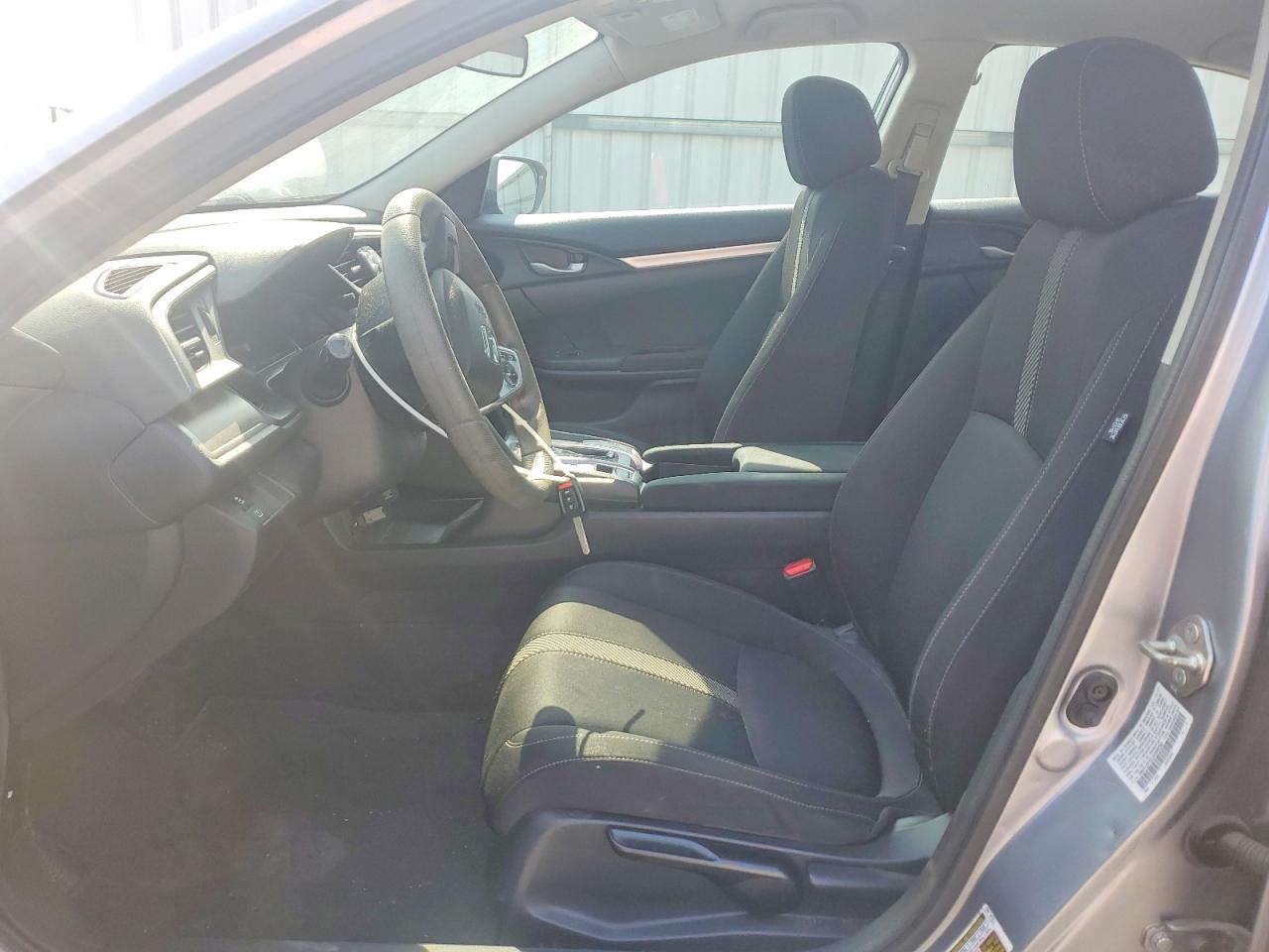 2018 Honda Civic Lx Silver vin: 19XFC2F52JE008268