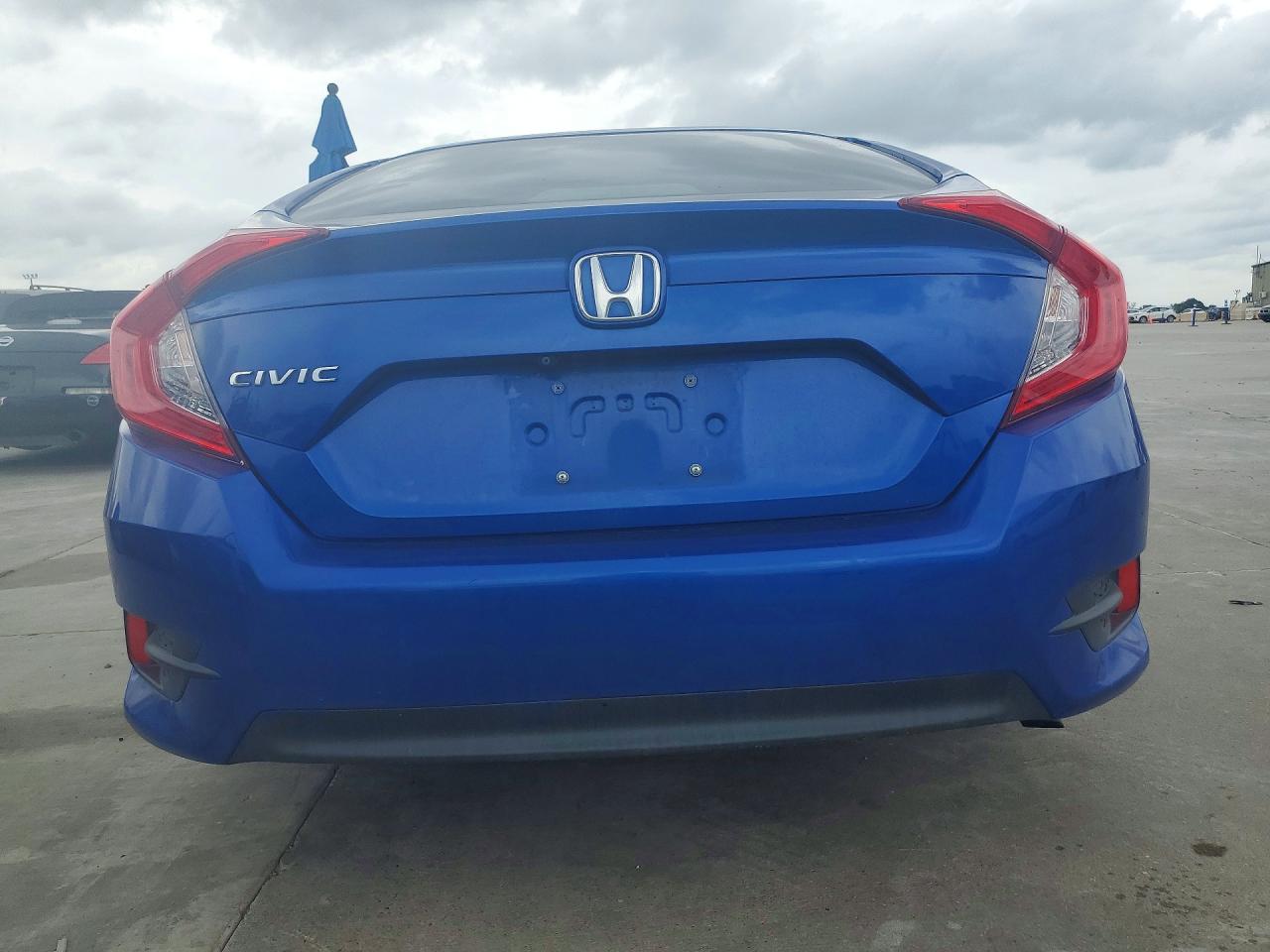 2017 Honda Civic Lx Blue vin: 19XFC2F53HE009102