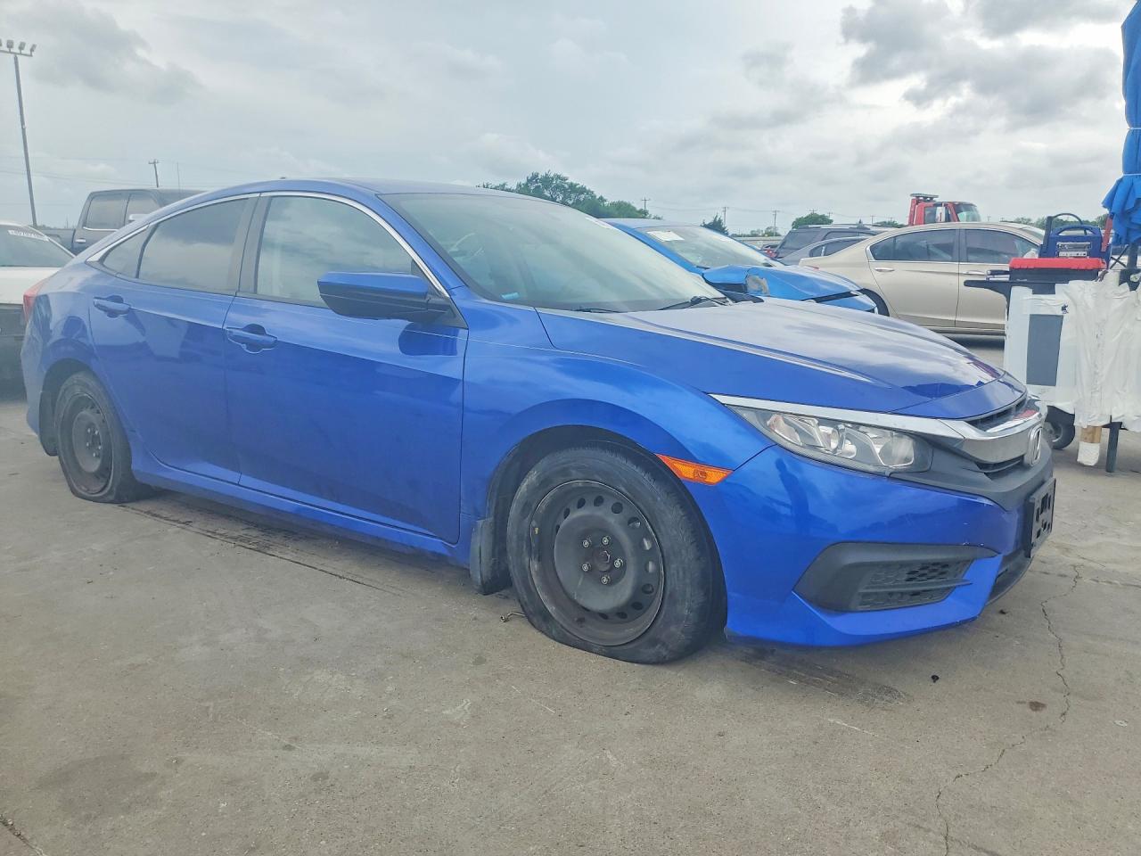 2017 Honda Civic Lx Blue vin: 19XFC2F53HE009102
