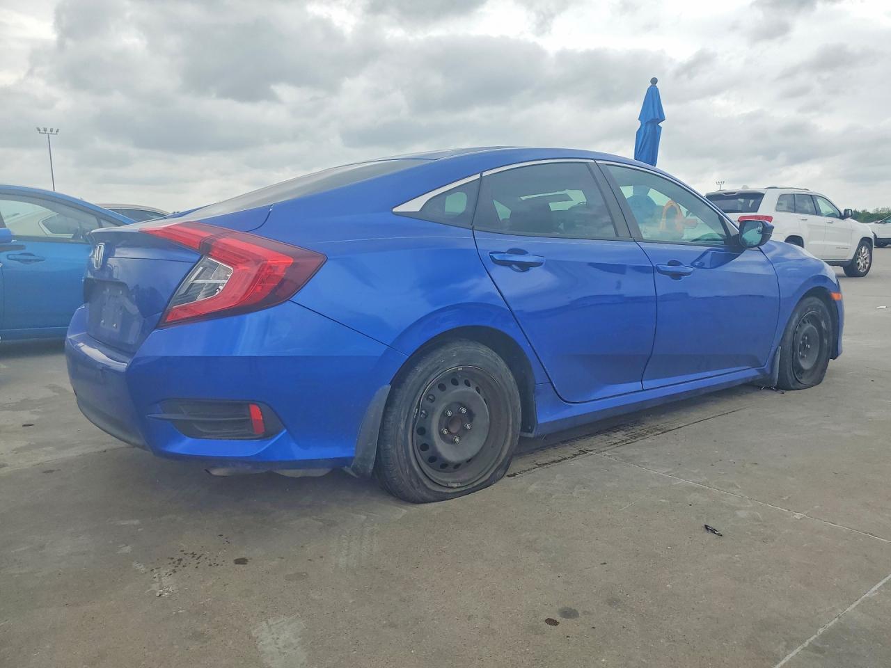 2017 Honda Civic Lx Blue vin: 19XFC2F53HE009102