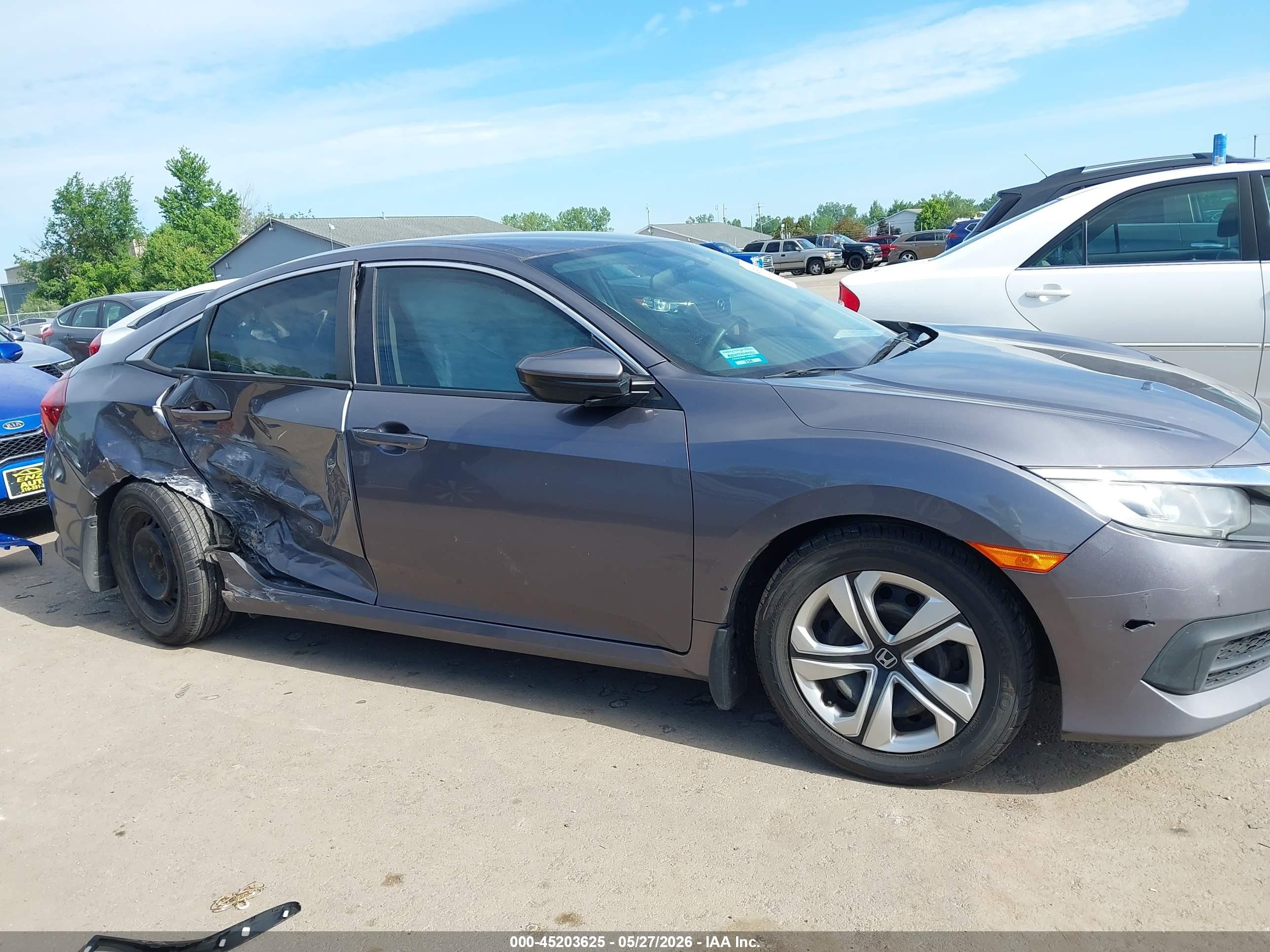 2017 Honda Civic Lx Серый vin: 19XFC2F53HE069395