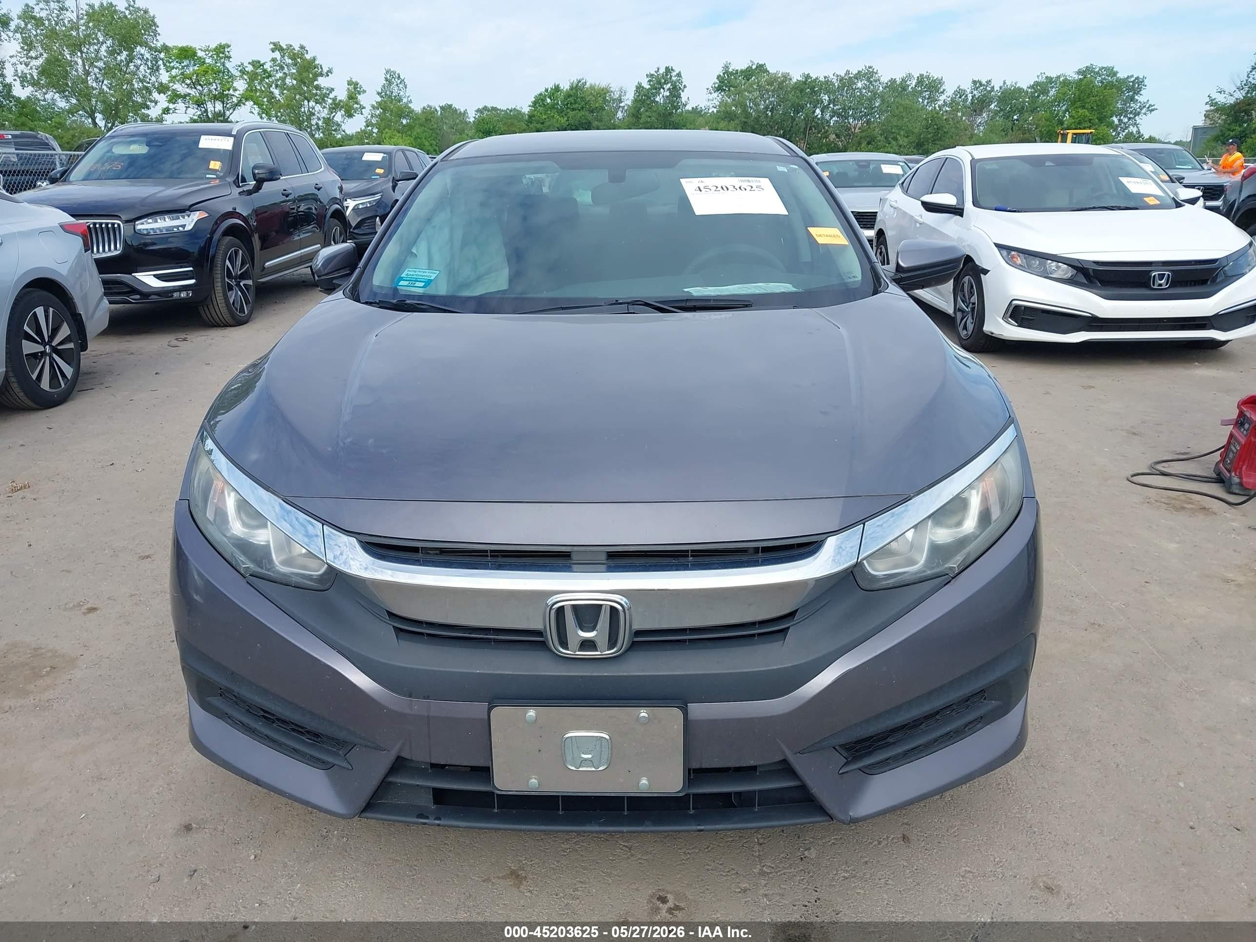 2017 Honda Civic Lx Серый vin: 19XFC2F53HE069395