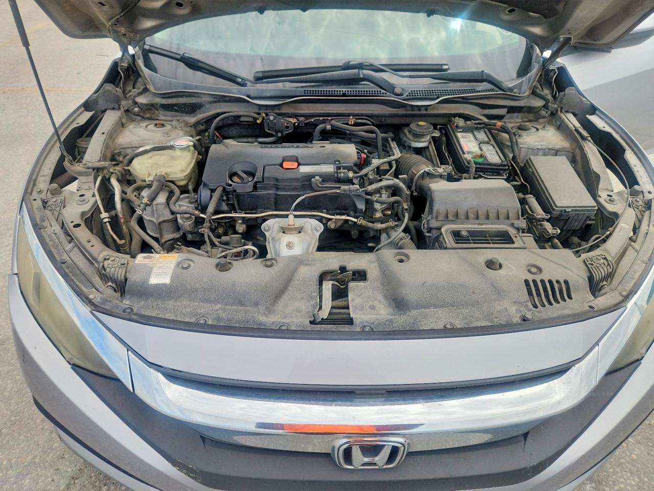 2016 Honda Civic Lx Silver vin: 19XFC2F54GE003517