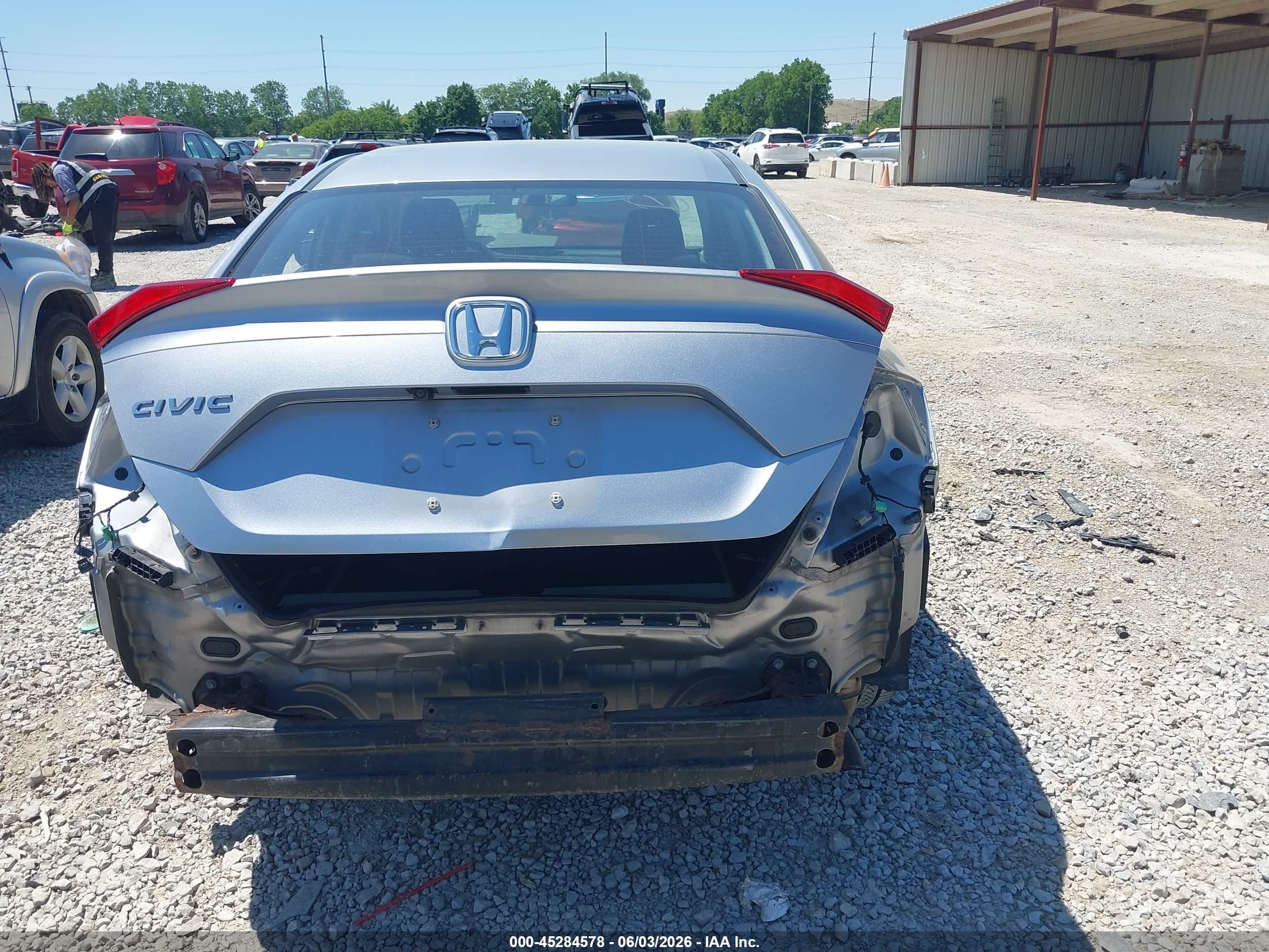 2016 Honda Civic Lx Silver vin: 19XFC2F54GE048571