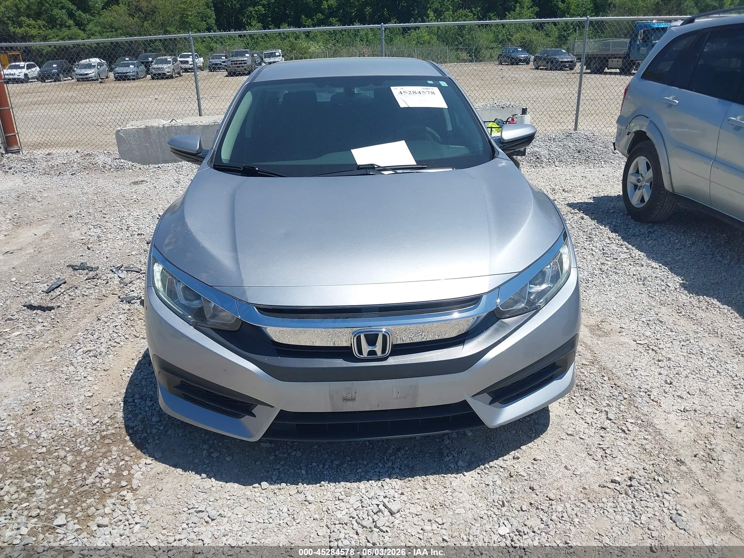 2016 Honda Civic Lx Silver vin: 19XFC2F54GE048571