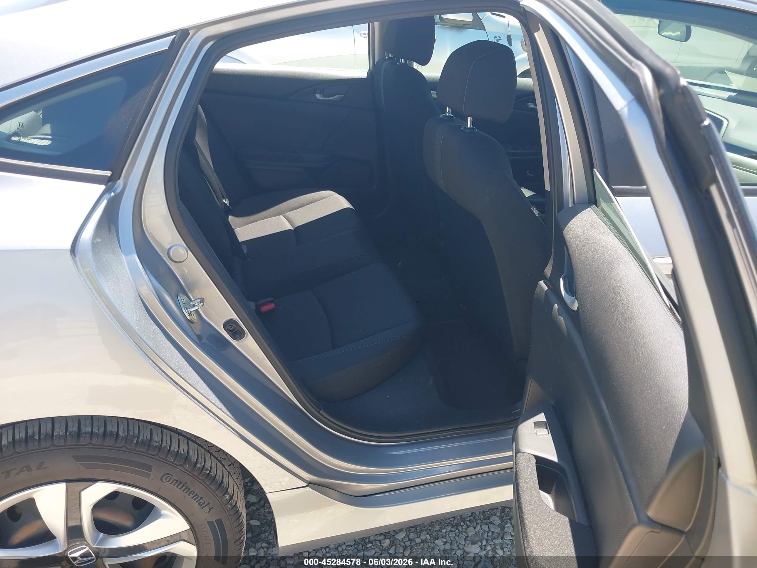 2016 Honda Civic Lx Silver vin: 19XFC2F54GE048571