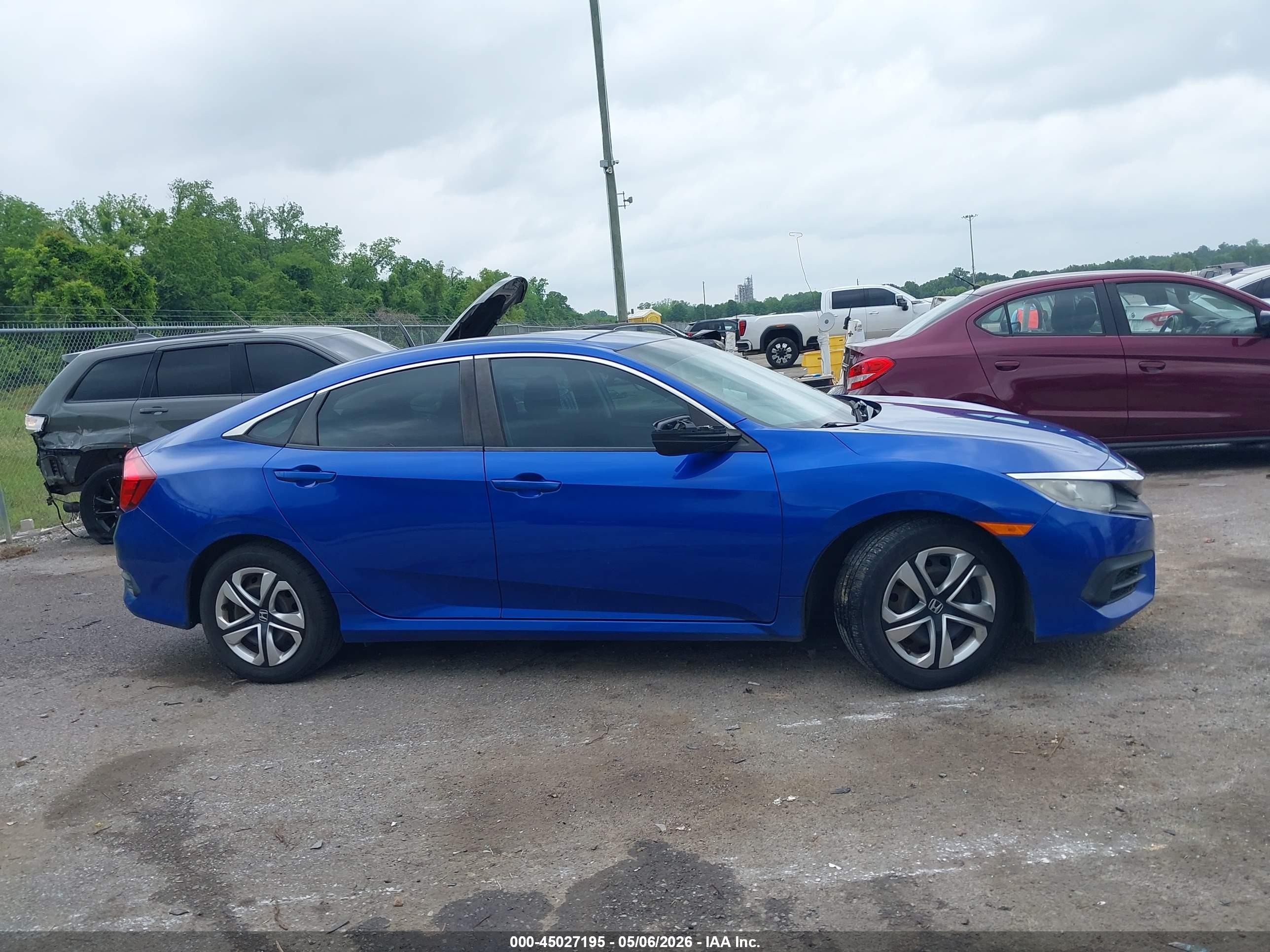 2016 Honda Civic Lx Синий vin: 19XFC2F54GE088763