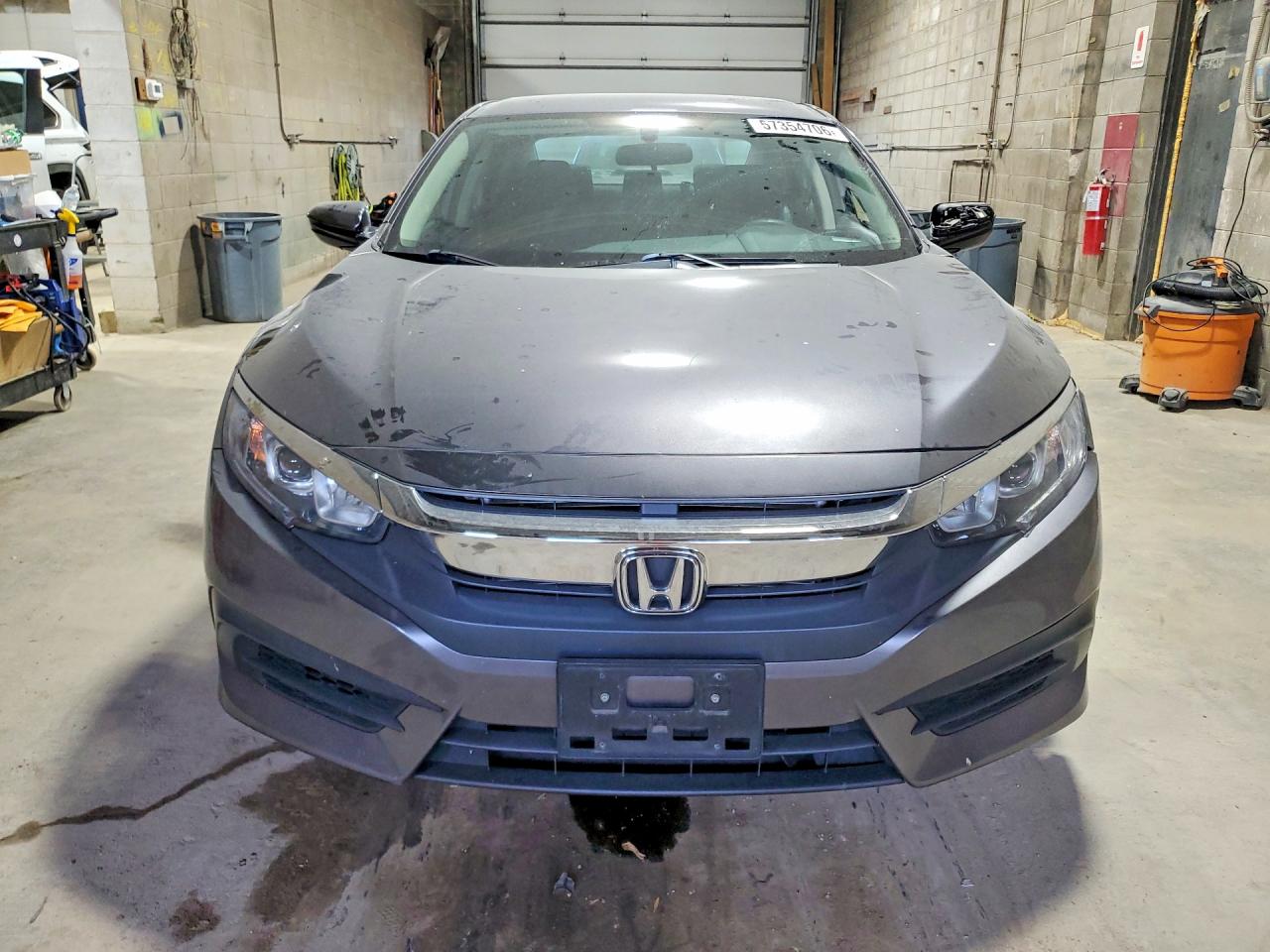 2017 Honda Civic Lx Gray vin: 19XFC2F54HE082298