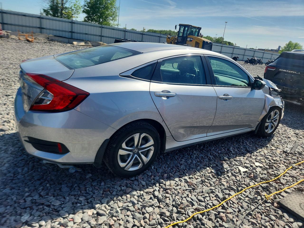 2017 Honda Civic Lx Silver vin: 19XFC2F55HE007898