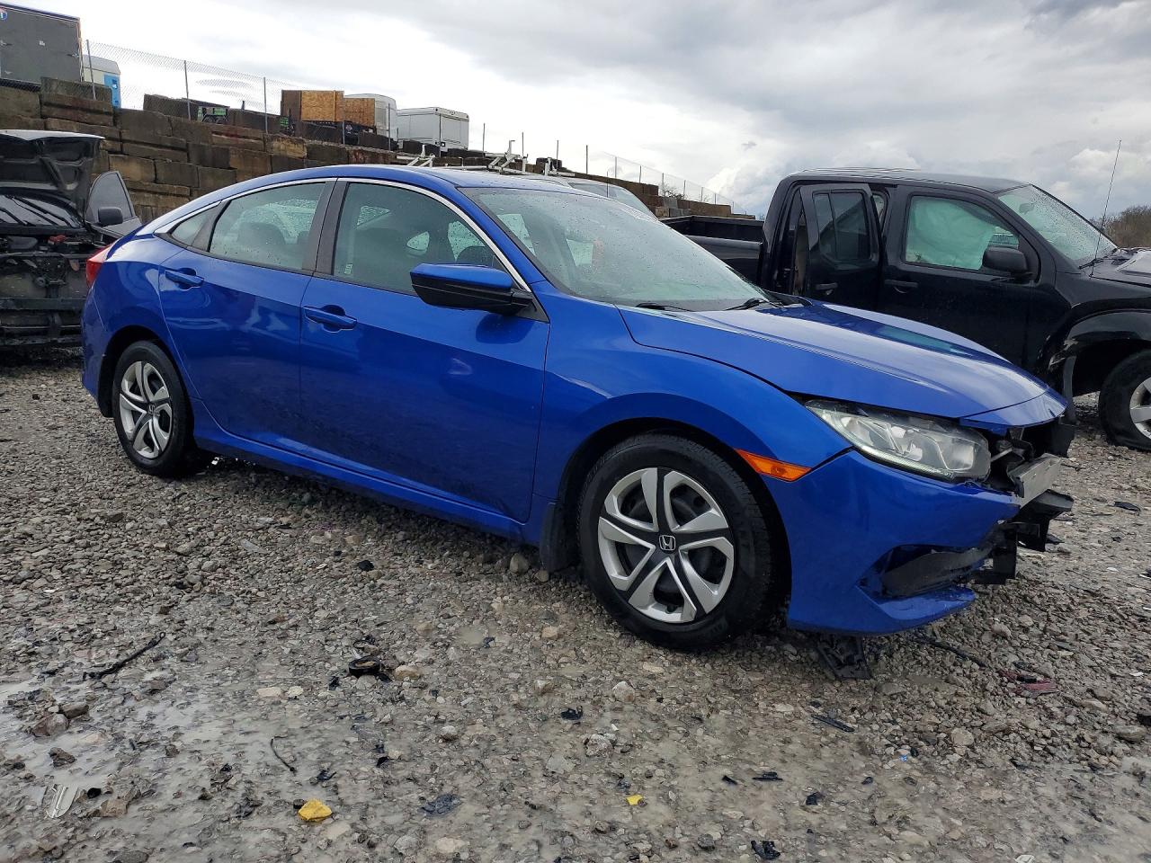 2018 Honda Civic Lx Blue vin: 19XFC2F55JE022780