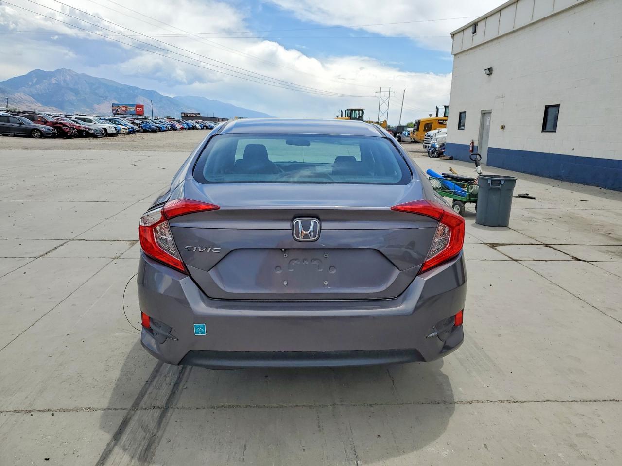 2017 Honda Civic Lx Gray vin: 19XFC2F56HE080066
