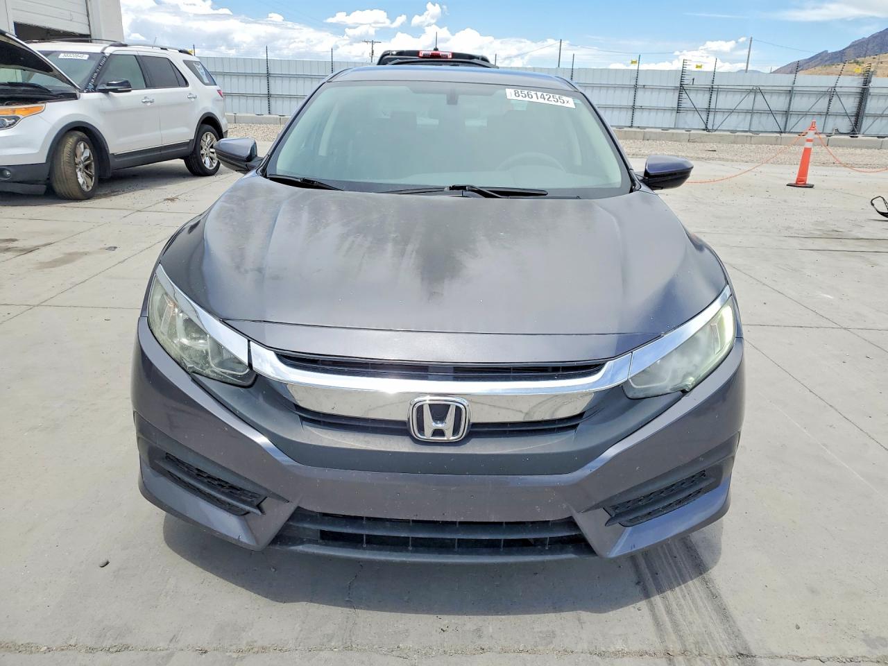 2017 Honda Civic Lx Gray vin: 19XFC2F56HE080066