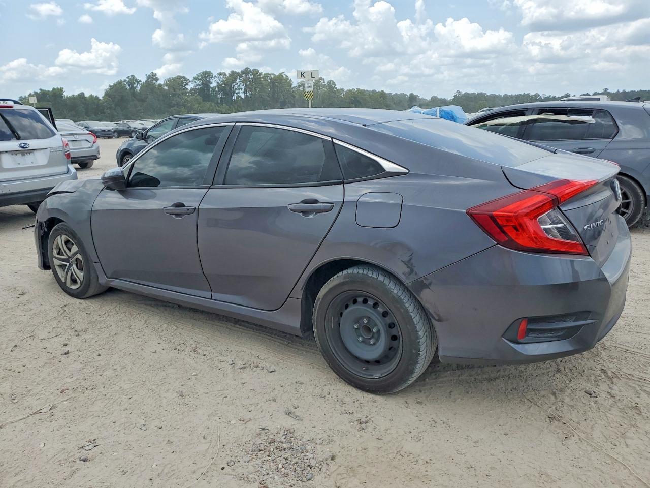 2018 Honda Civic Lx Gray vin: 19XFC2F57JE019749
