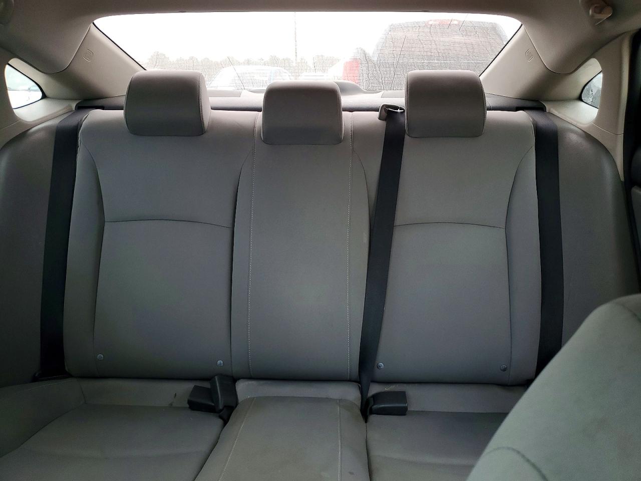 2018 Honda Civic Lx Gray vin: 19XFC2F57JE019749
