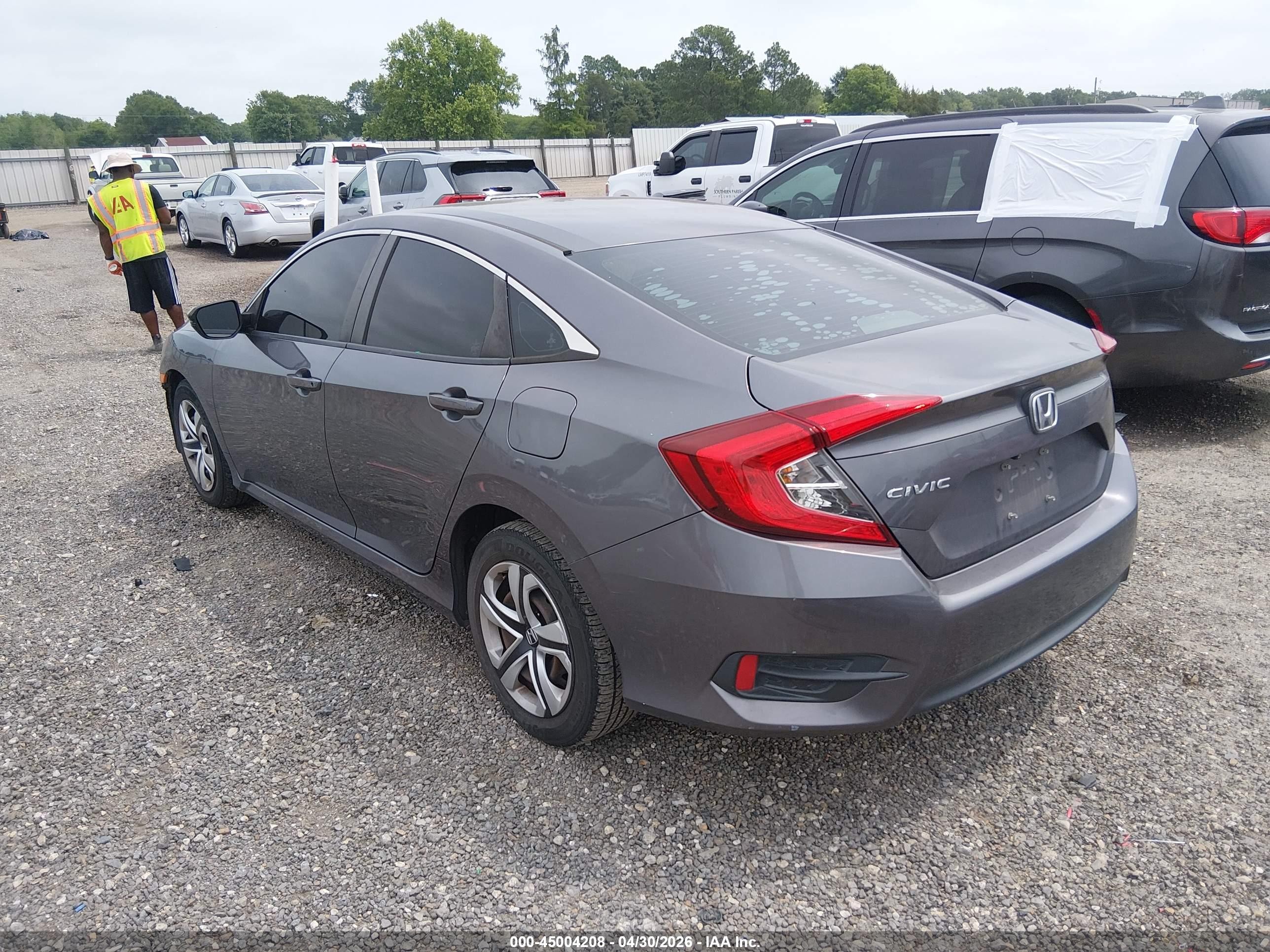 2018 Honda Civic Lx Gray vin: 19XFC2F57JE019881
