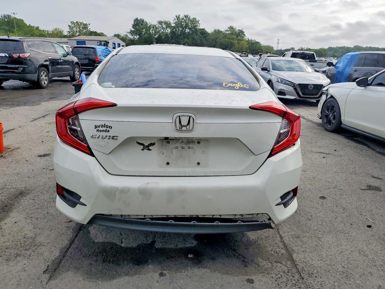 2016 Honda Civic Lx Белый vin: 19XFC2F58GE223226