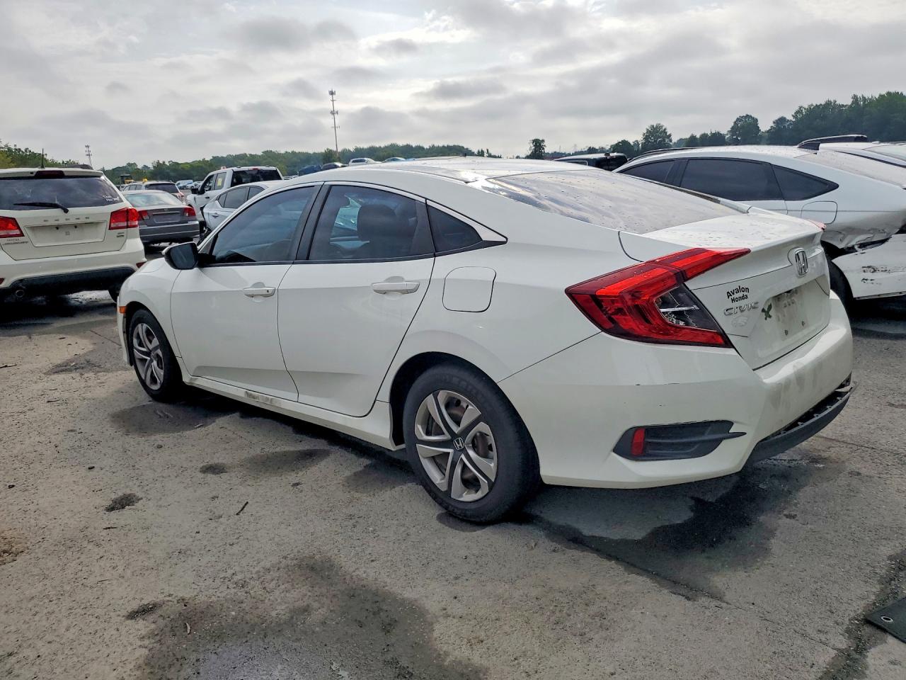 2016 Honda Civic Lx Белый vin: 19XFC2F58GE223226