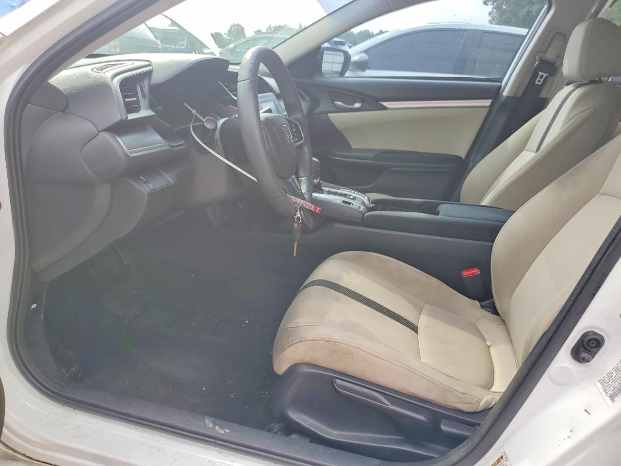 2016 Honda Civic Lx Белый vin: 19XFC2F58GE223226