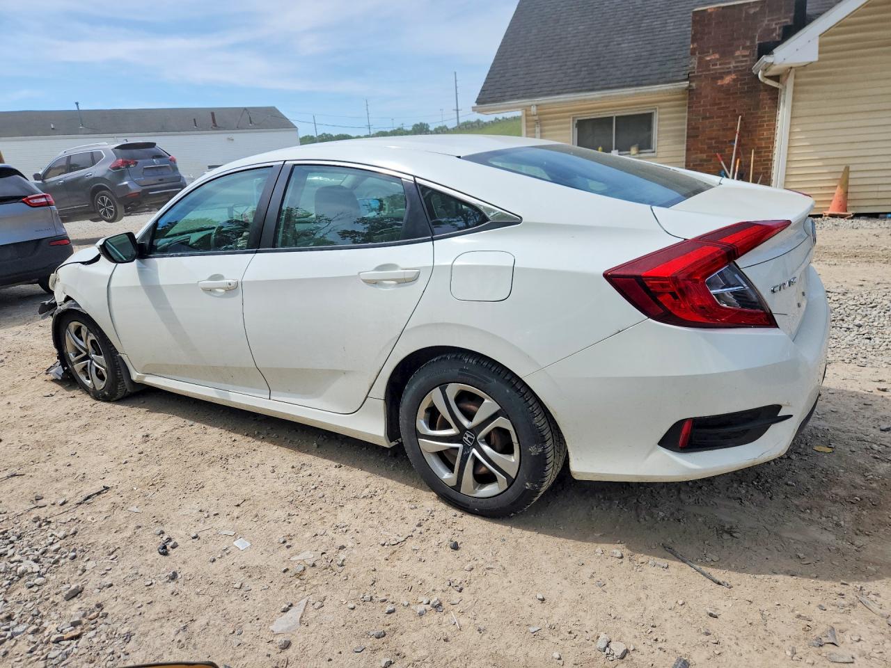 2018 Honda Civic Lx White vin: 19XFC2F58JE017511