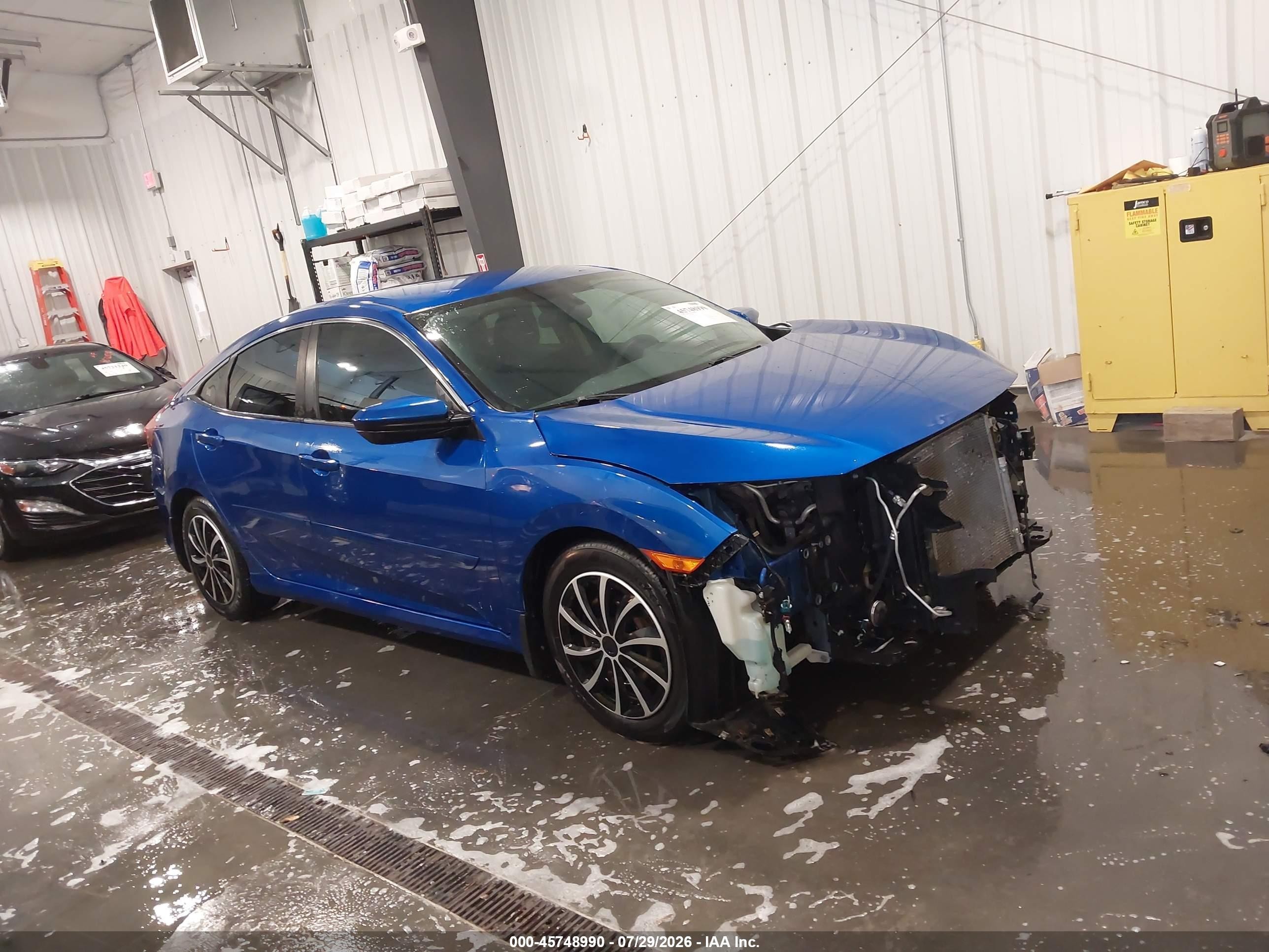 2018 Honda Civic Lx Blue vin: 19XFC2F59JE003665
