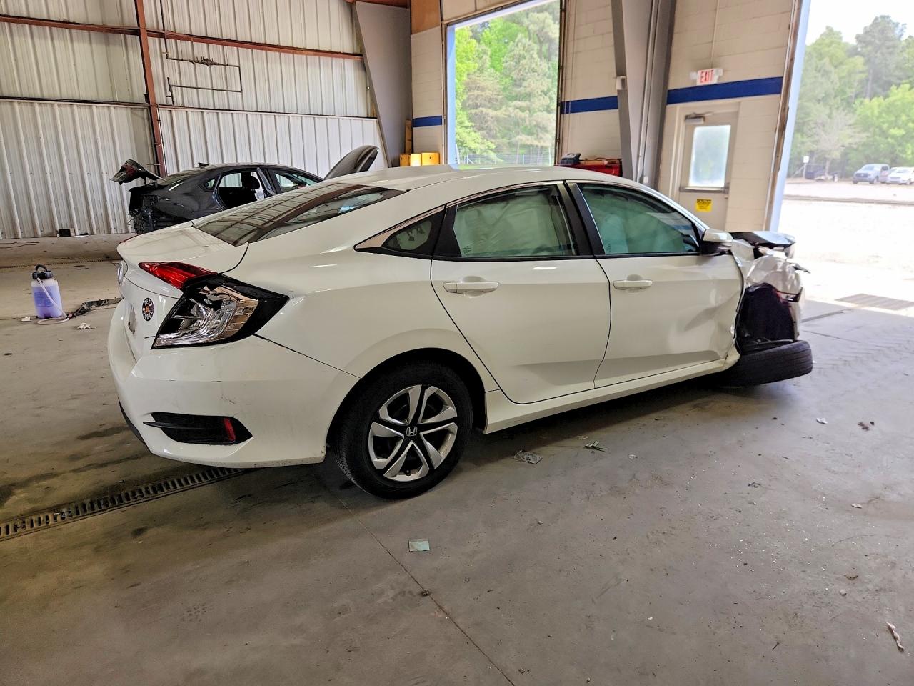2017 Honda Civic Lx White vin: 19XFC2F5XHE048320