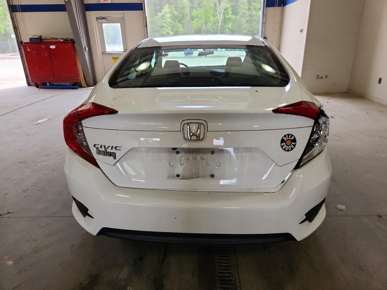 2017 Honda Civic Lx White vin: 19XFC2F5XHE048320
