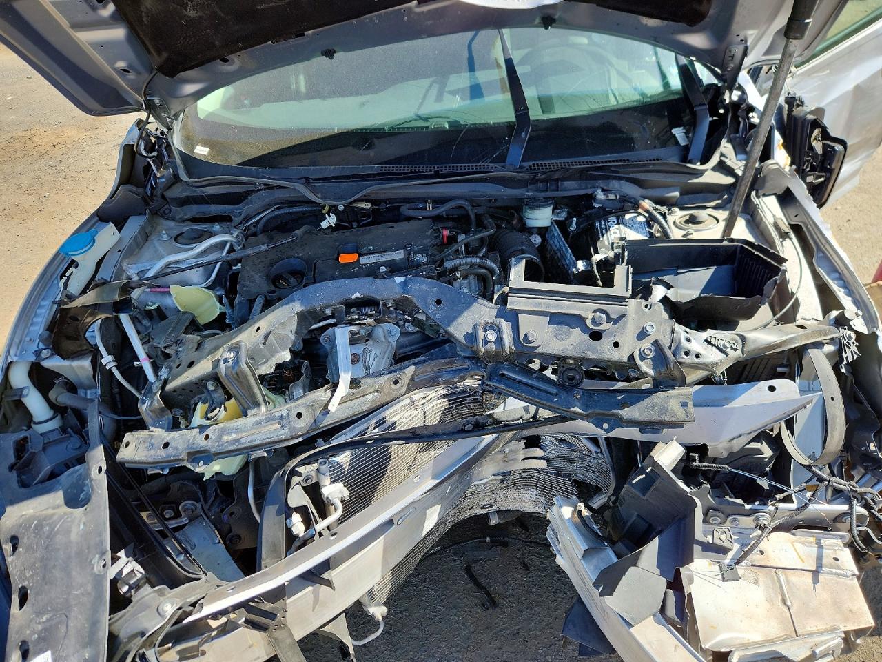 2019 Honda Civic Lx Silver vin: 19XFC2F61KE021829