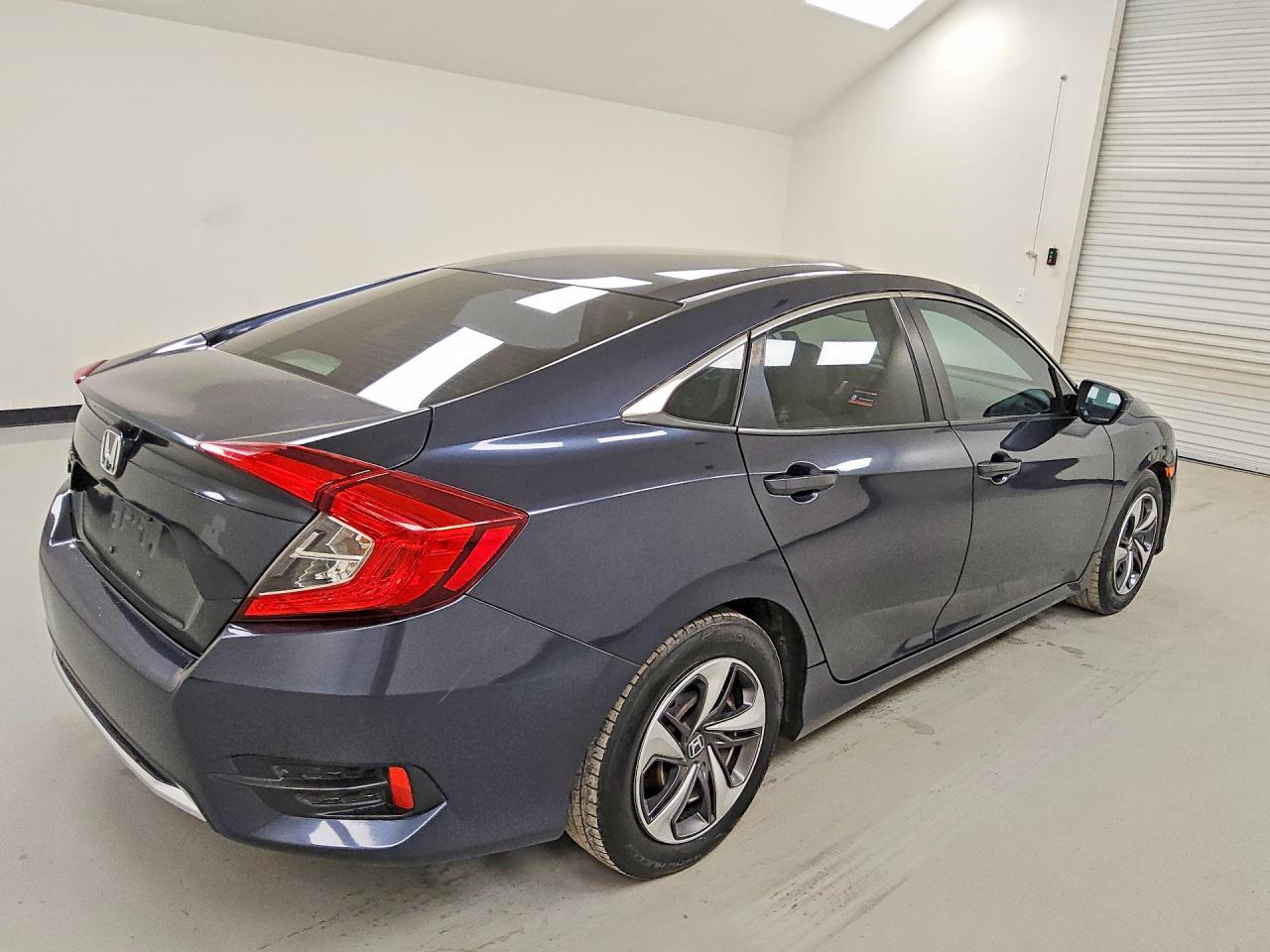 2019 Honda Civic Lx Blue vin: 19XFC2F63KE006362
