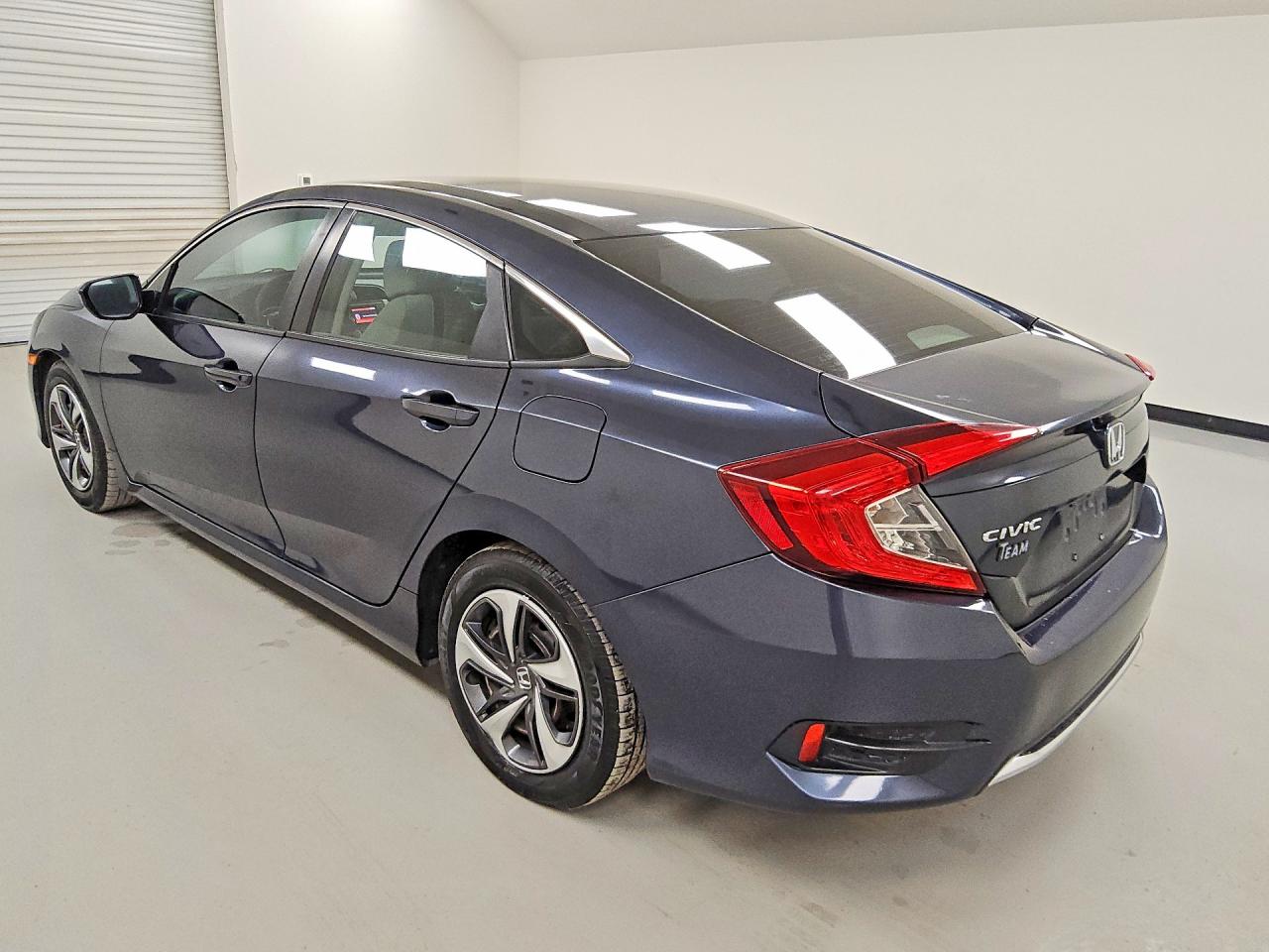2019 Honda Civic Lx Blue vin: 19XFC2F63KE006362