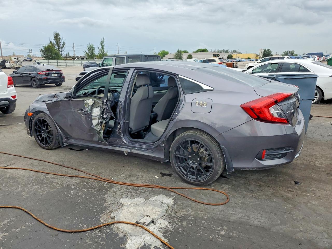 2019 Honda Civic Lx Gray vin: 19XFC2F63KE008922