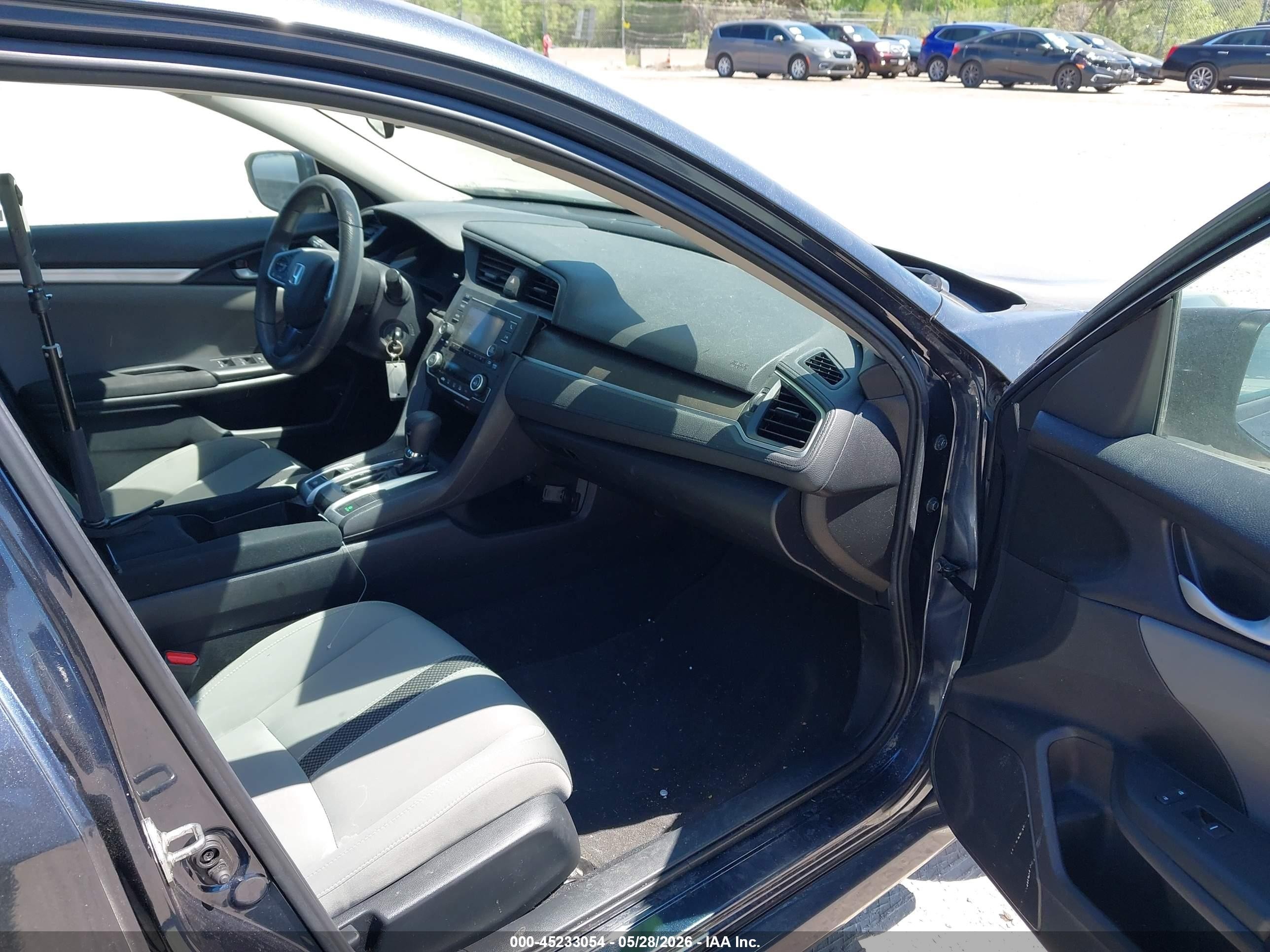 2019 Honda Civic Lx Blue vin: 19XFC2F63KE022707