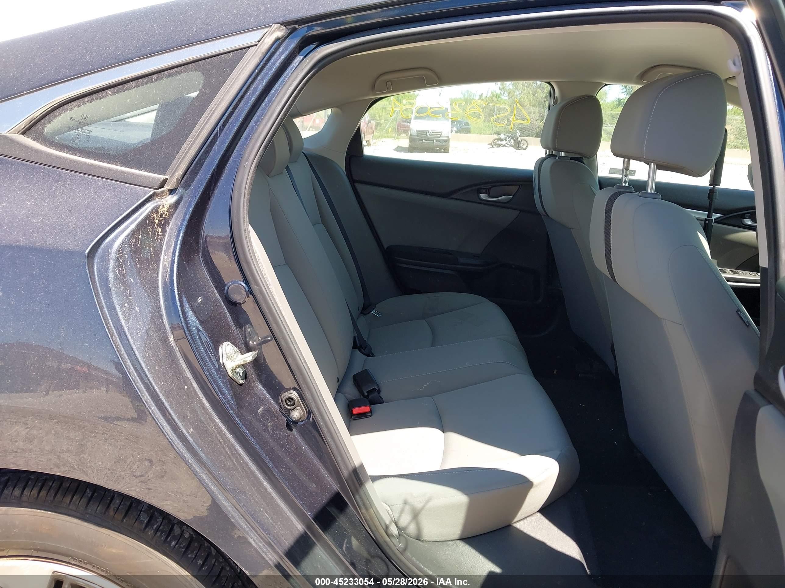 2019 Honda Civic Lx Blue vin: 19XFC2F63KE022707
