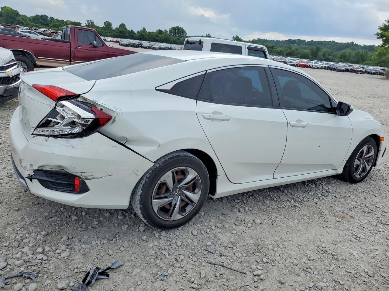 2019 Honda Civic Lx White vin: 19XFC2F63KE035540