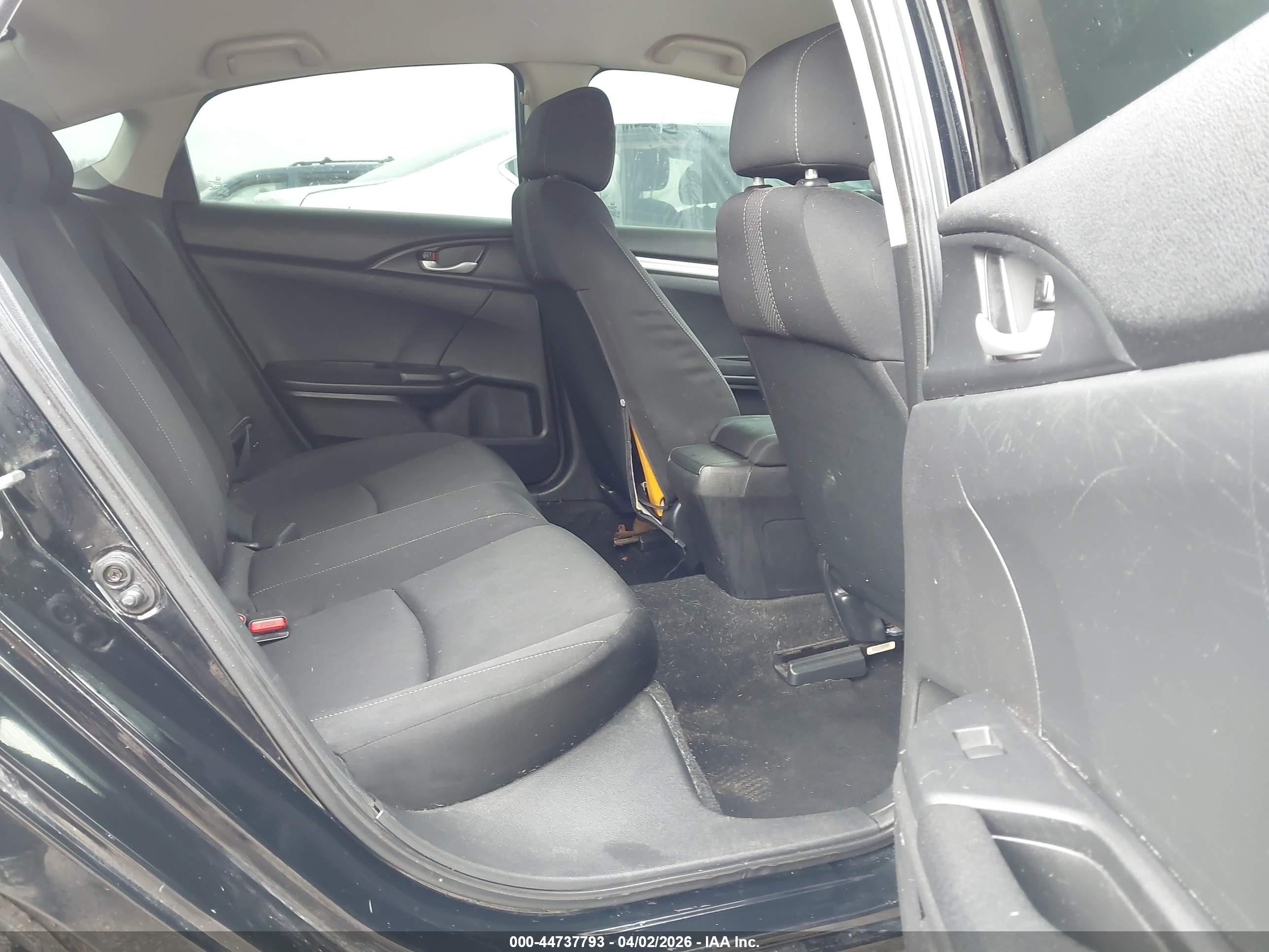2019 Honda Civic Lx Черный vin: 19XFC2F64KE021047