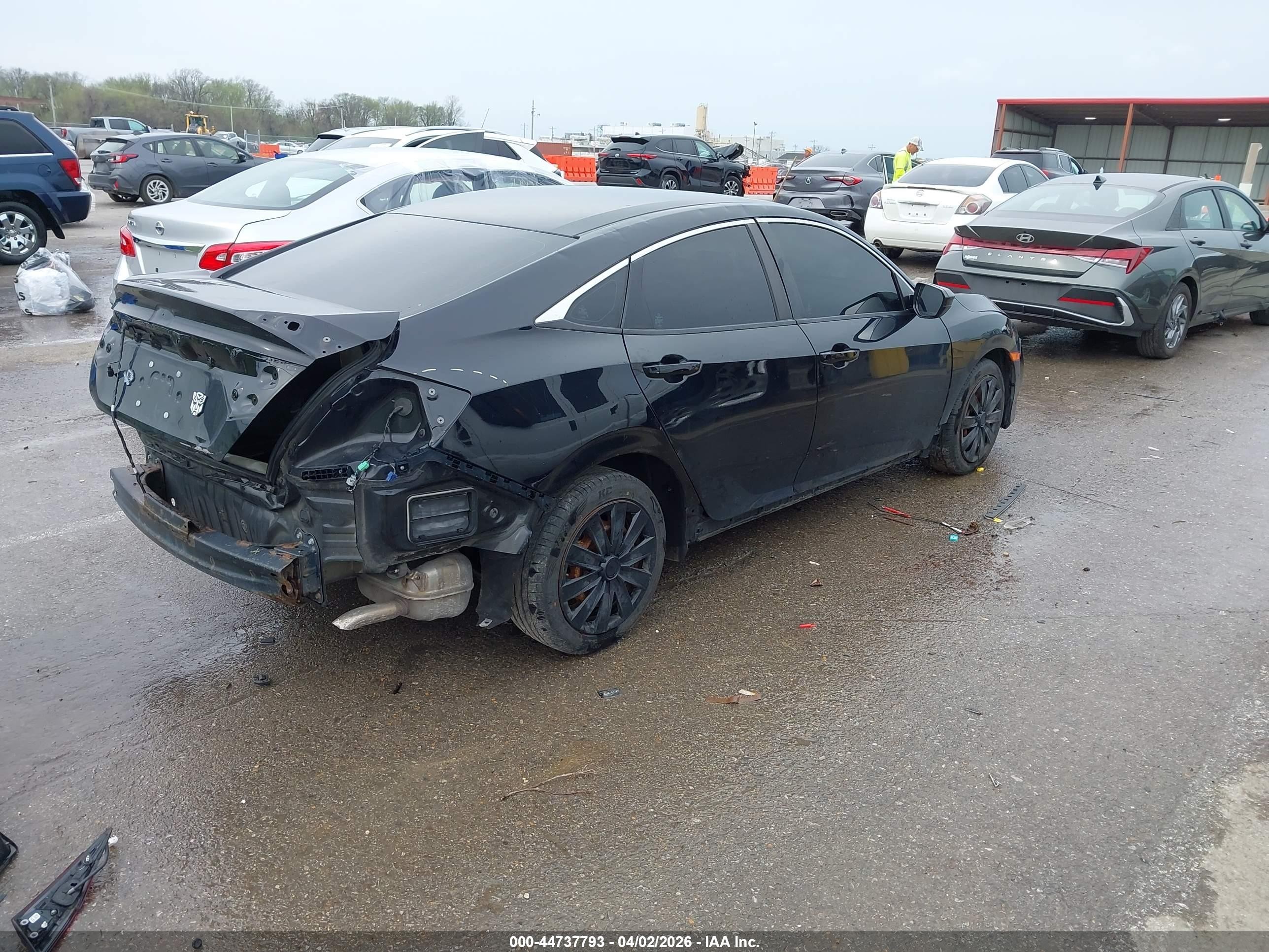 2019 Honda Civic Lx Черный vin: 19XFC2F64KE021047